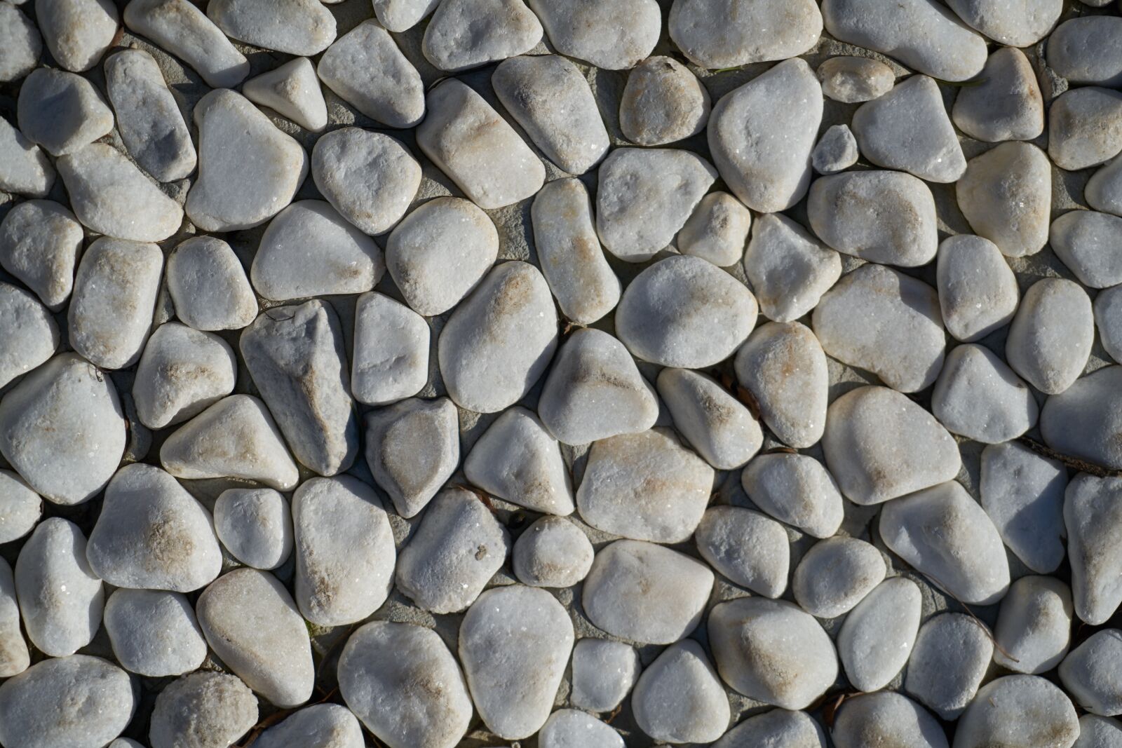 Sony a7R II sample photo. Gravel, wall, ground photography