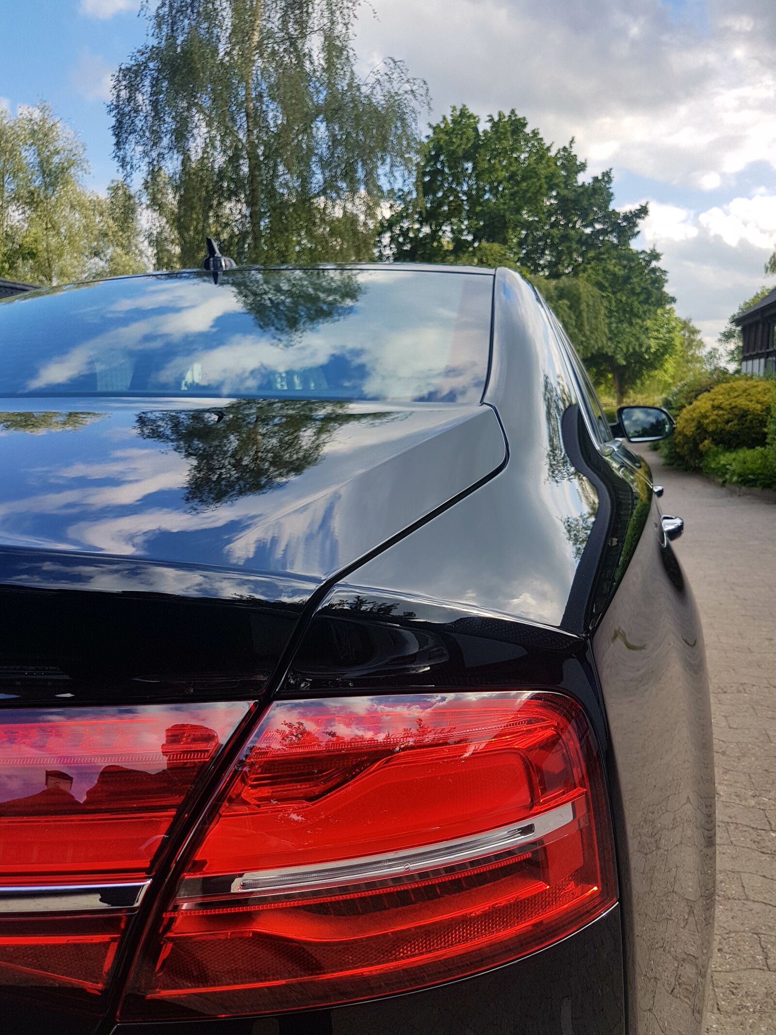 Samsung Galaxy S7 sample photo. Luxury, vehicle, traffic photography