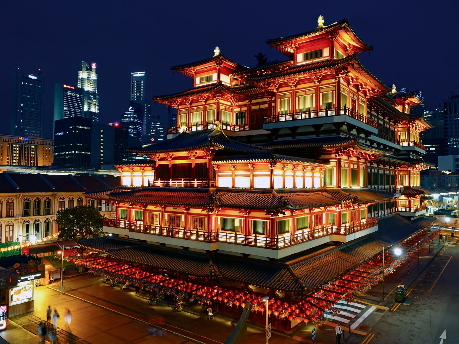 Sony Cyber-shot DSC-RX10 sample photo. Buddha tooth relic temple photography