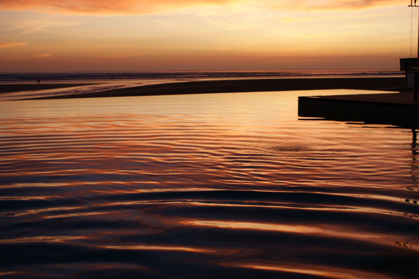 Sony Alpha DSLR-A350 sample photo. Sunset, waters, dawn photography