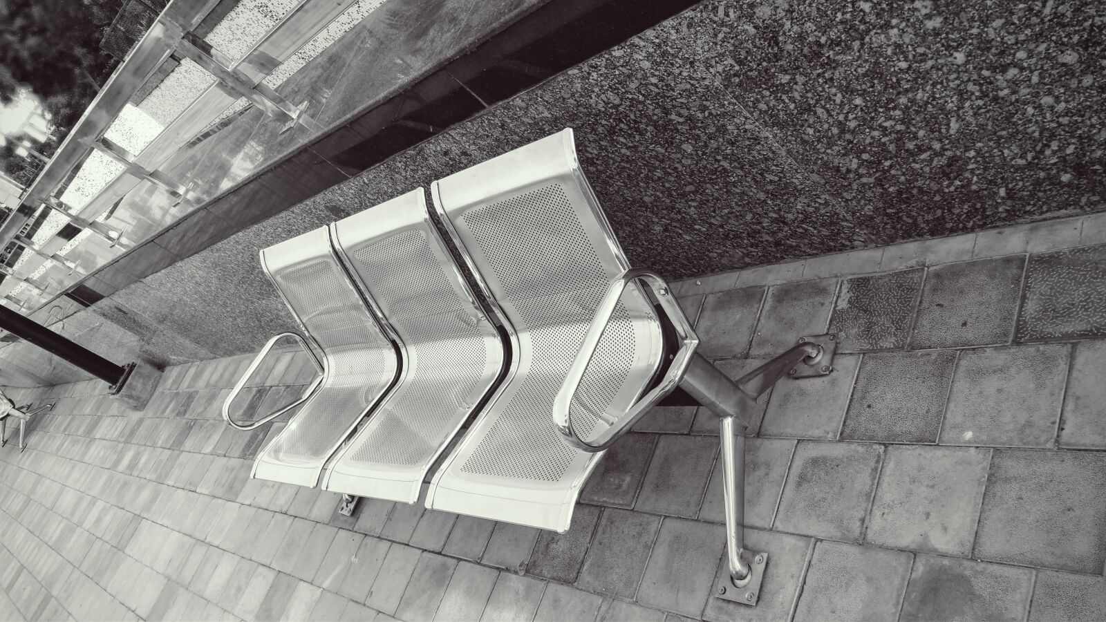 Samsung Galaxy Note4 sample photo. Bench, black, and, white photography