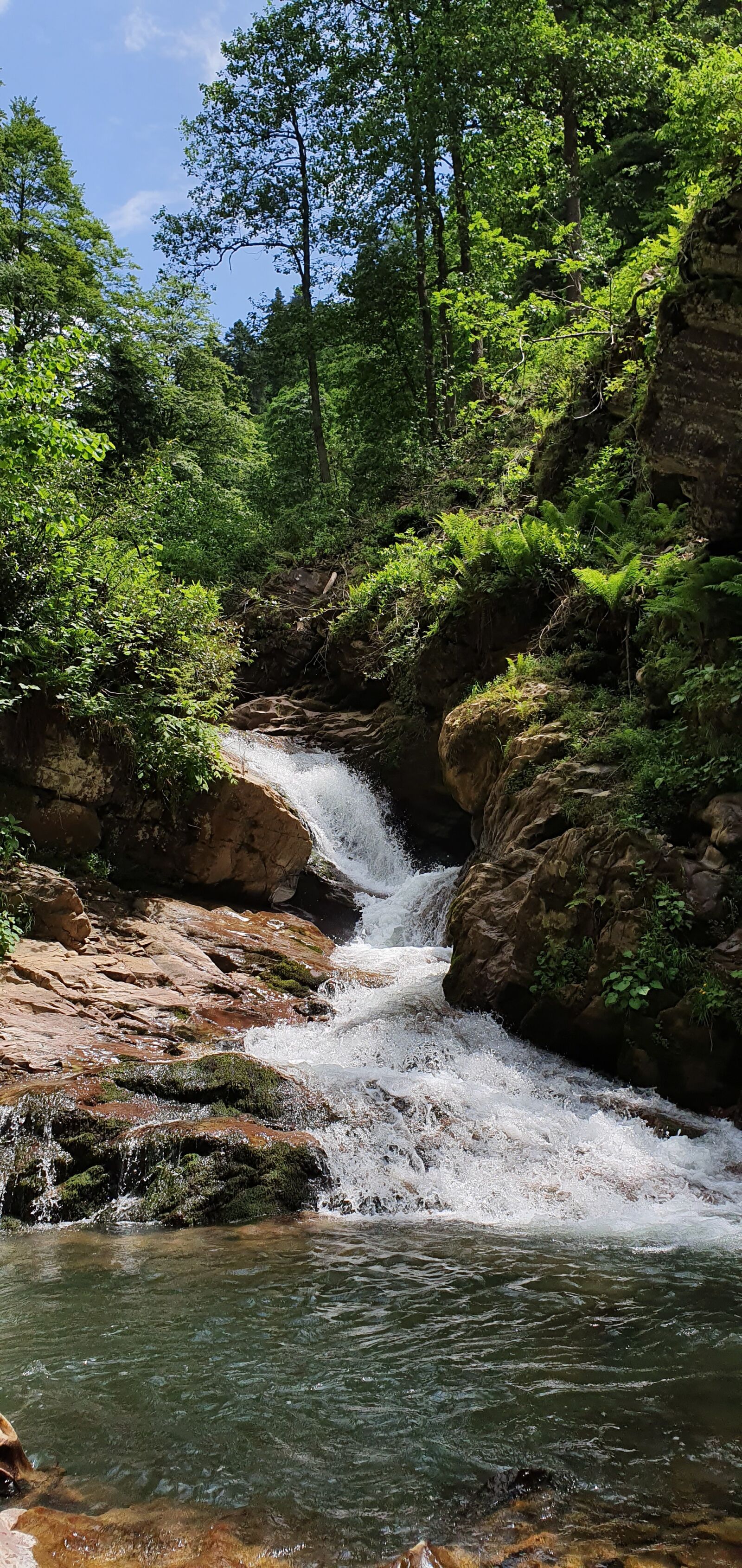 Samsung Galaxy S10 sample photo. Waterfall, summer, river photography