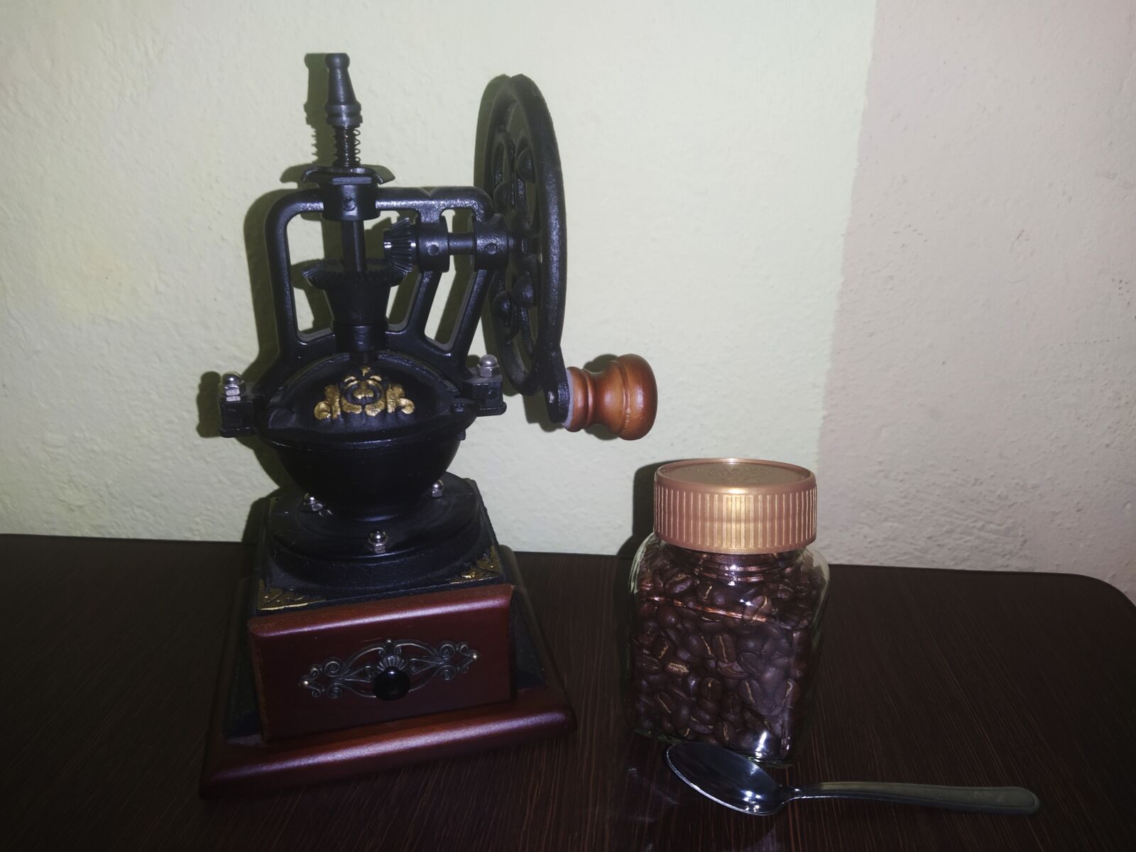 Xiaomi Mi A3 sample photo. Coffee, grinder, mill photography