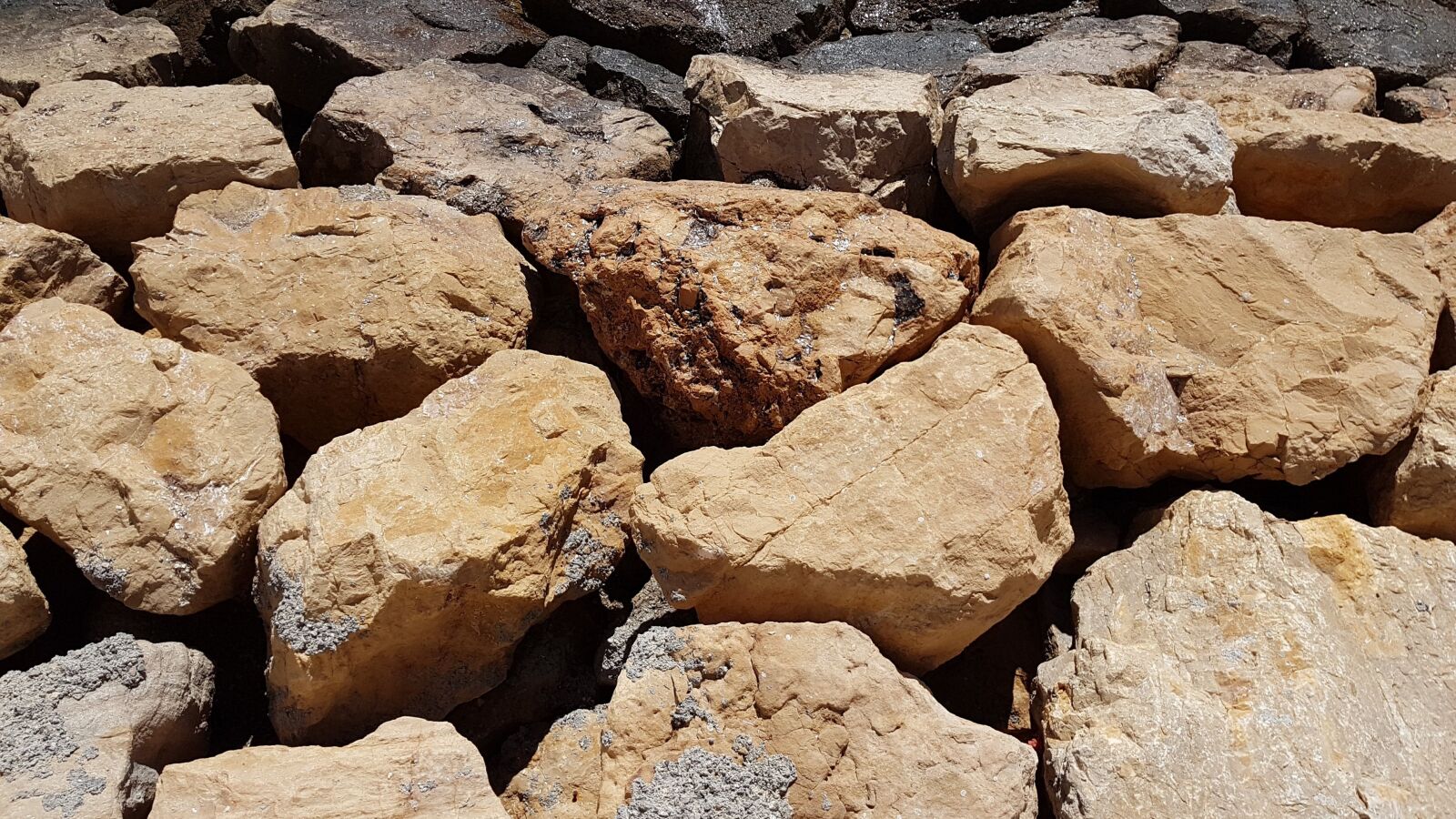 Samsung Galaxy S7 Edge sample photo. Rock, stone, nature photography