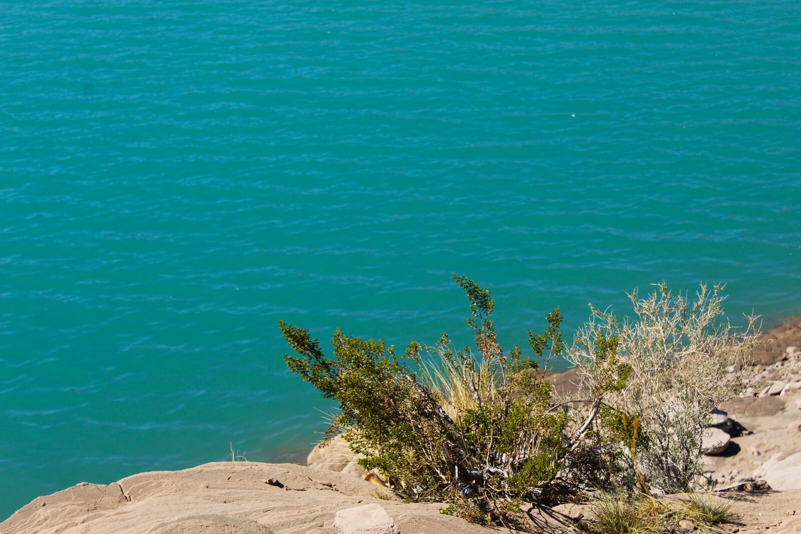 Canon EOS 1200D (EOS Rebel T5 / EOS Kiss X70 / EOS Hi) sample photo. Lake, water, landscape photography
