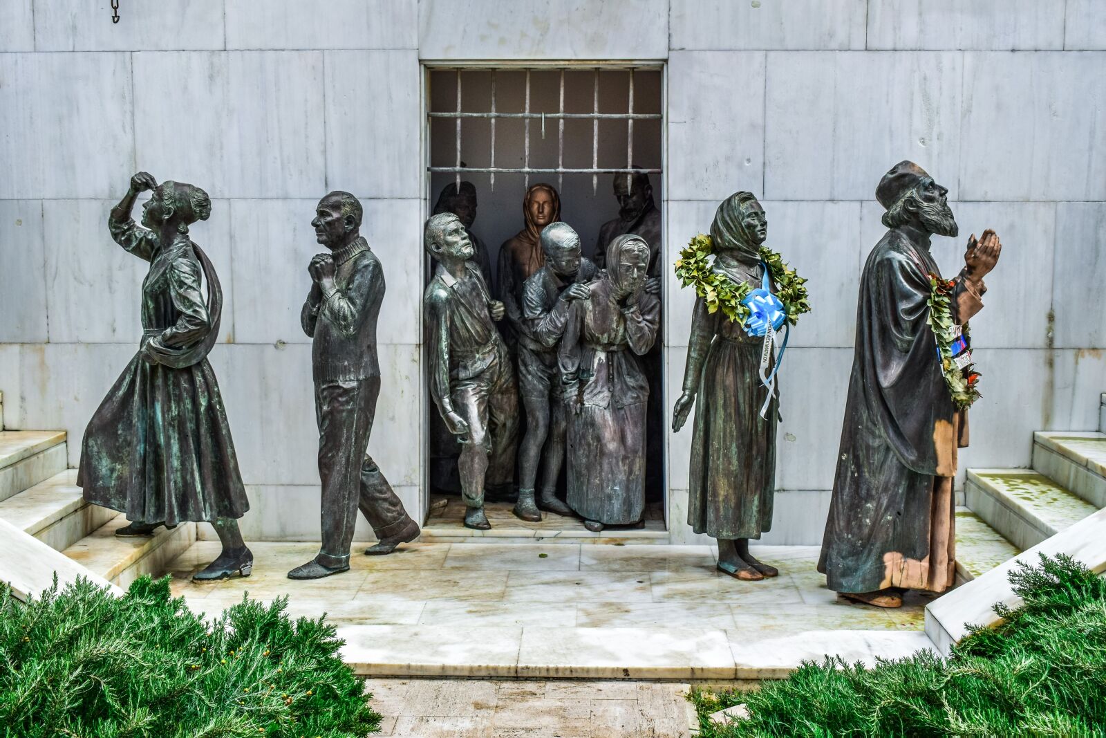 Nikon D3300 sample photo. People, statue, sculpture photography