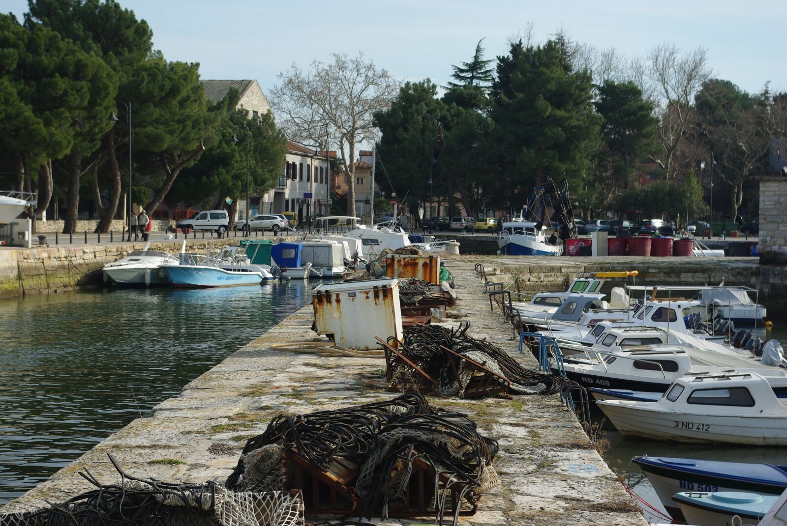 Pentax K200D sample photo. Water, harbor, boat photography