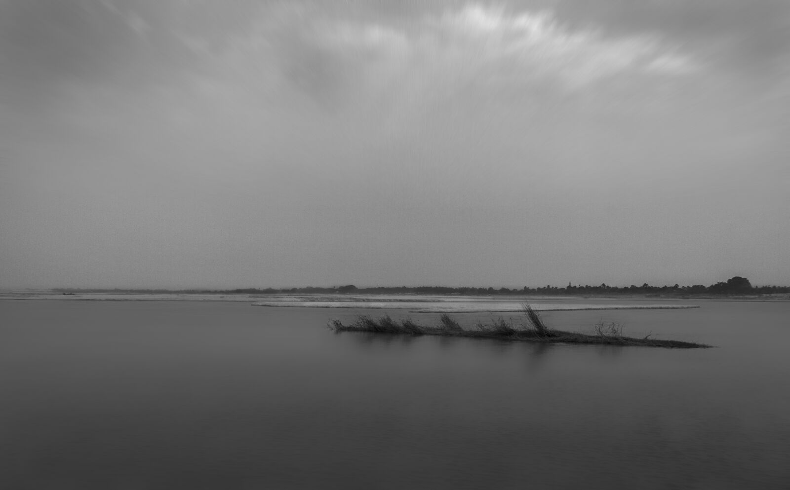 Canon EF-S 17-85mm F4-5.6 IS USM sample photo. Landscape, black and white photography