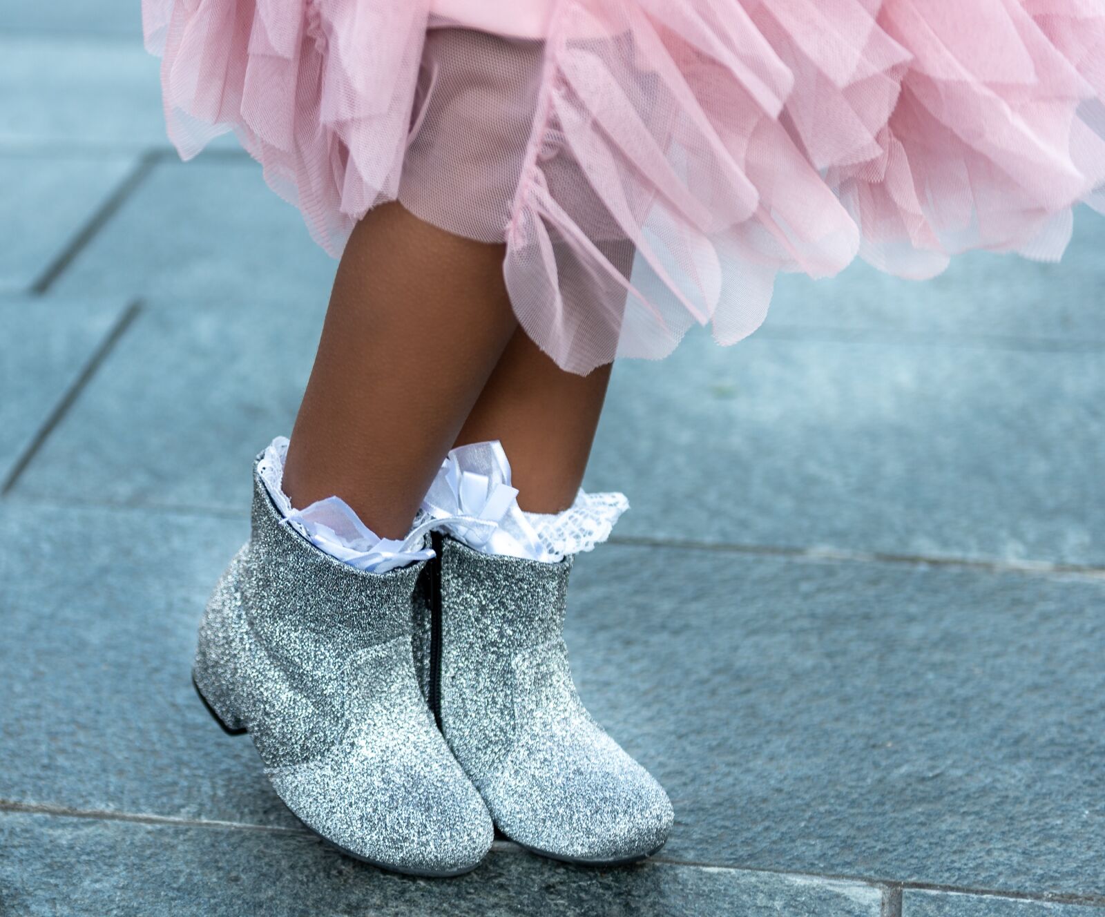 Nikon D750 sample photo. Silver, shoes, shoe photography