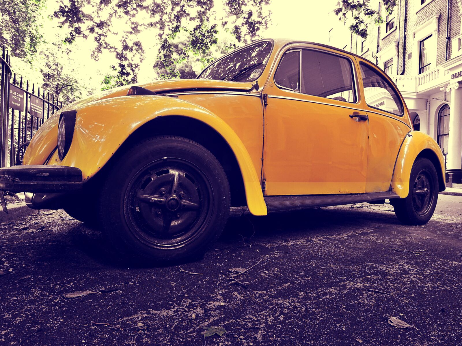 Sony DSC-HX60 sample photo. Asphalt, automobile, automotive, car photography