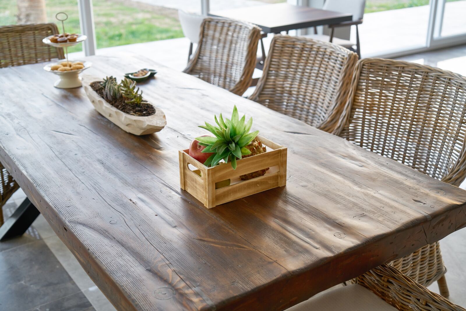 Sony a7R II sample photo. Table, wood-fibre boards, wood photography