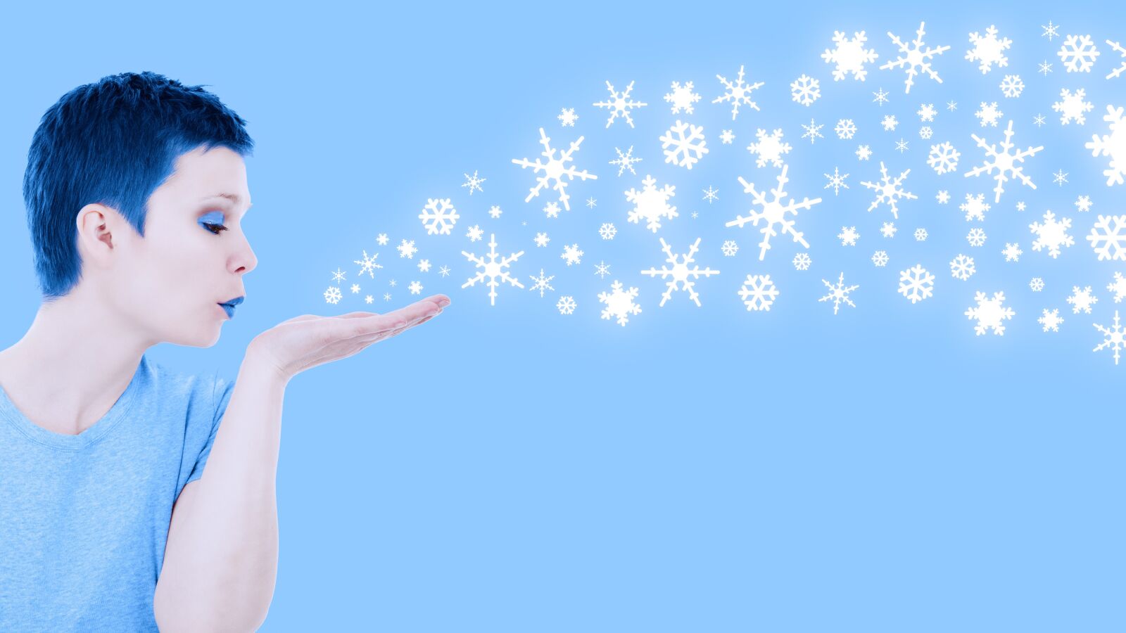 Canon EOS 5D Mark II sample photo. Blow, blowing, blue, cold photography