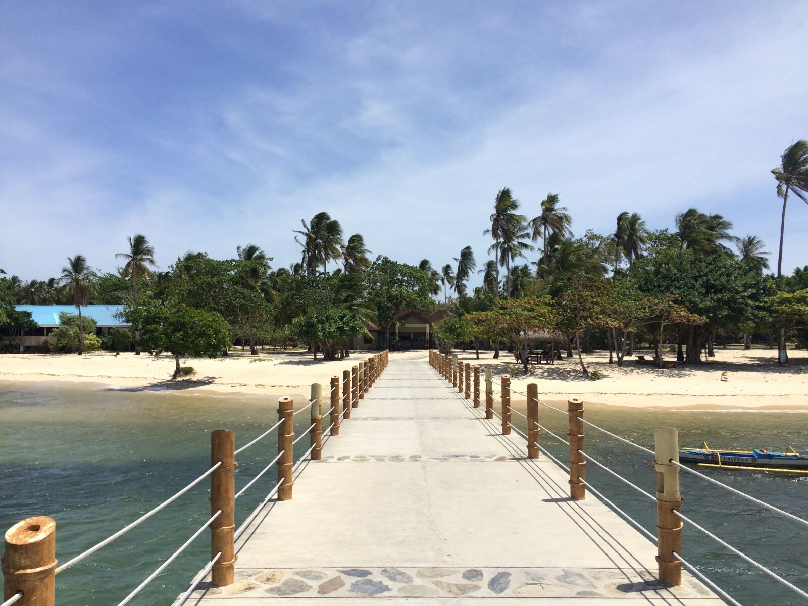 iPhone 5s back camera 4.15mm f/2.2 sample photo. Hai bian, sunshine, sand photography