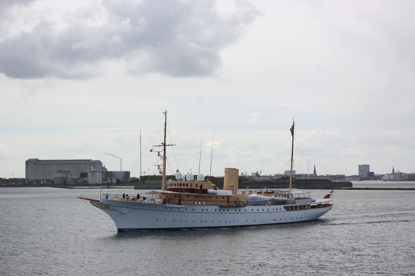 Canon EOS 50D sample photo. Dannebrog, ship, the queen's photography