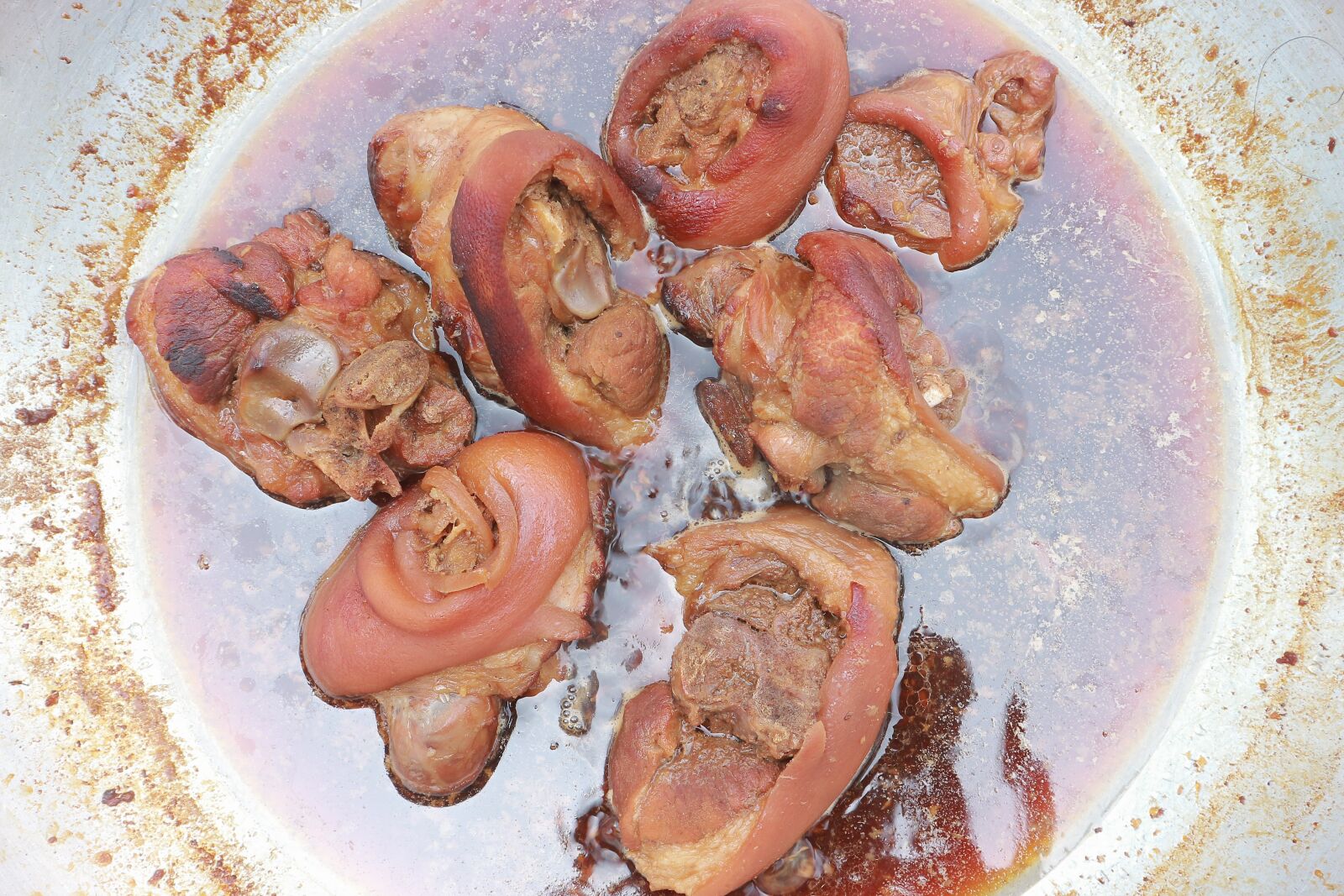 Canon EF-M 15-45mm F3.5-6.3 IS STM sample photo. Pork, meat, pig photography