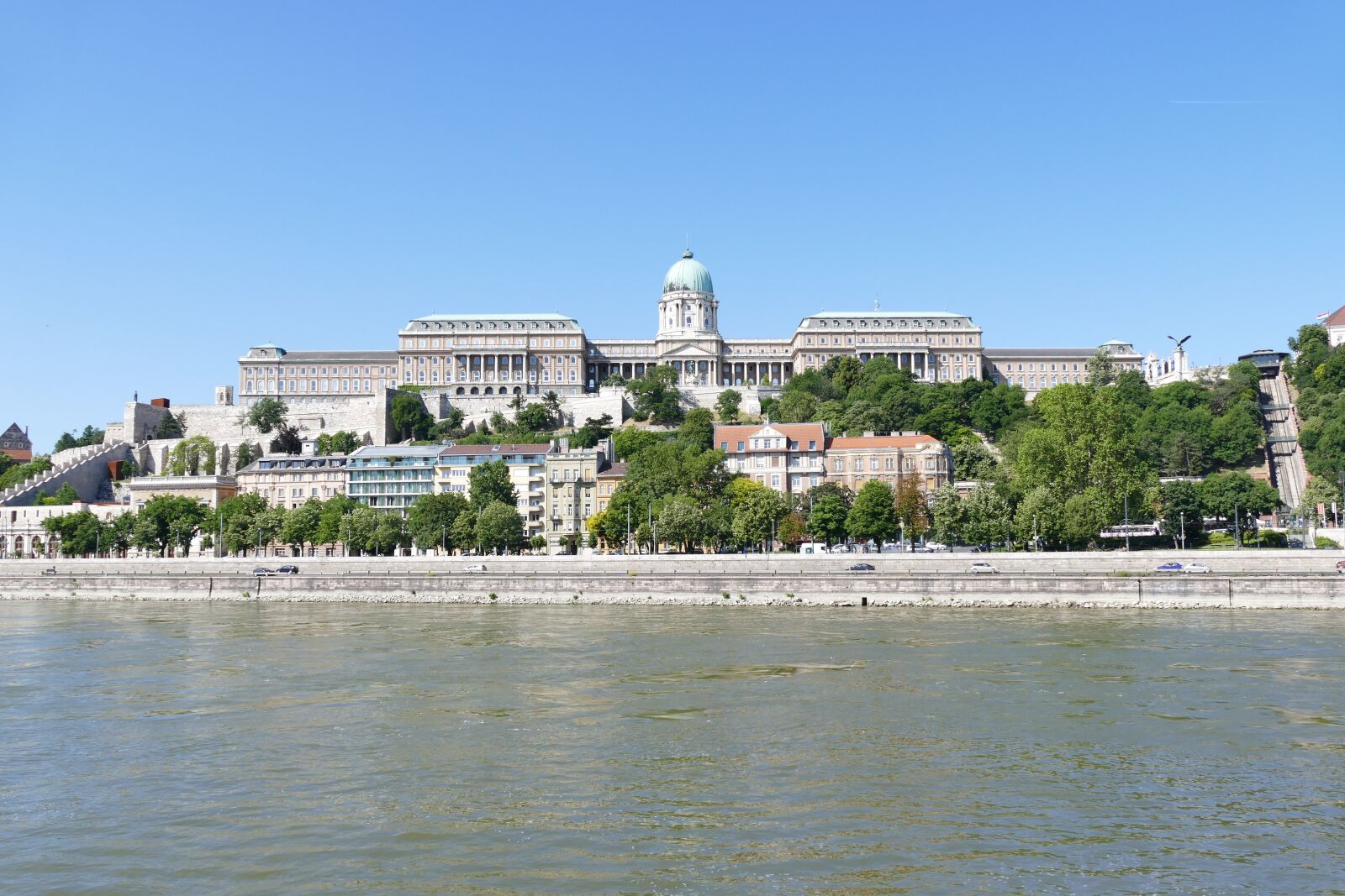 Panasonic Lumix DMC-FZ1000 sample photo. Budapest, hungary, architecture photography