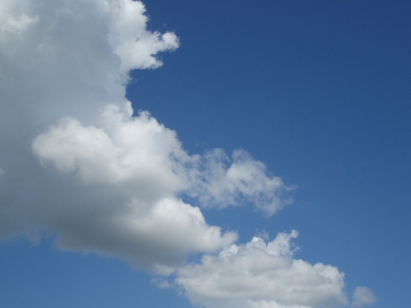 Olympus u770SW,S770SW sample photo. Clouds, sky, blue photography