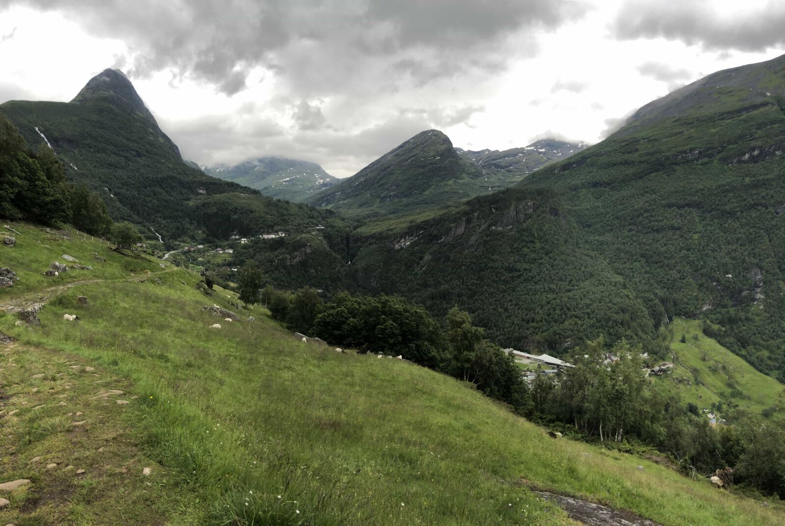 iPhone X back camera 4mm f/1.8 sample photo. Mountain, range, landscape, high photography