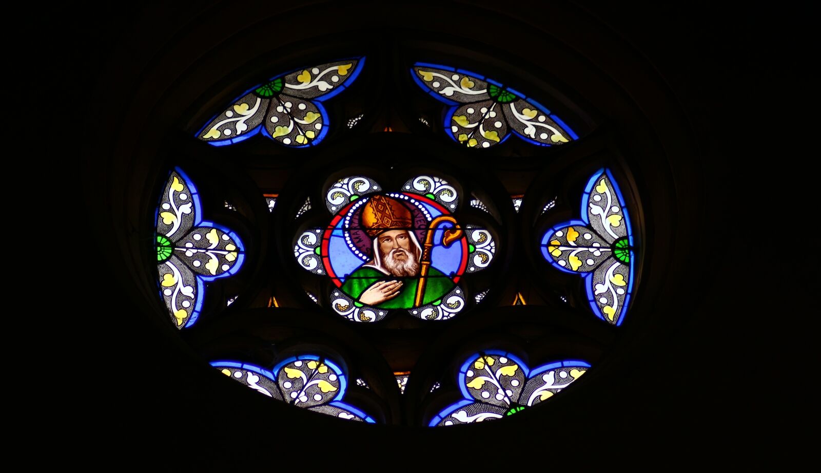 Canon EOS 100D (EOS Rebel SL1 / EOS Kiss X7) sample photo. Stained glass, church, france photography