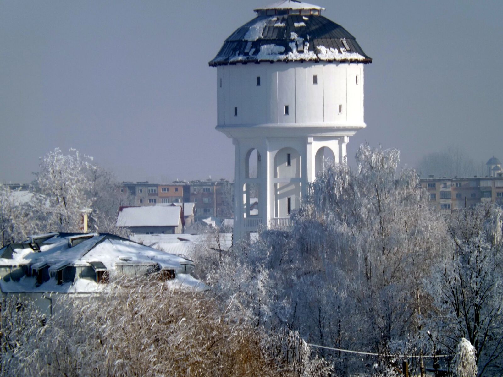 Fujifilm FinePix S4500 sample photo. Tower, winter, snow photography