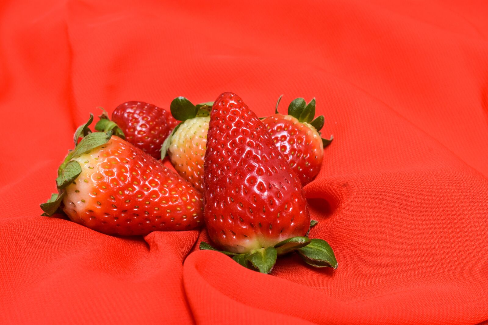 Nikon D3400 sample photo. Strawberry, fruit, fresh photography