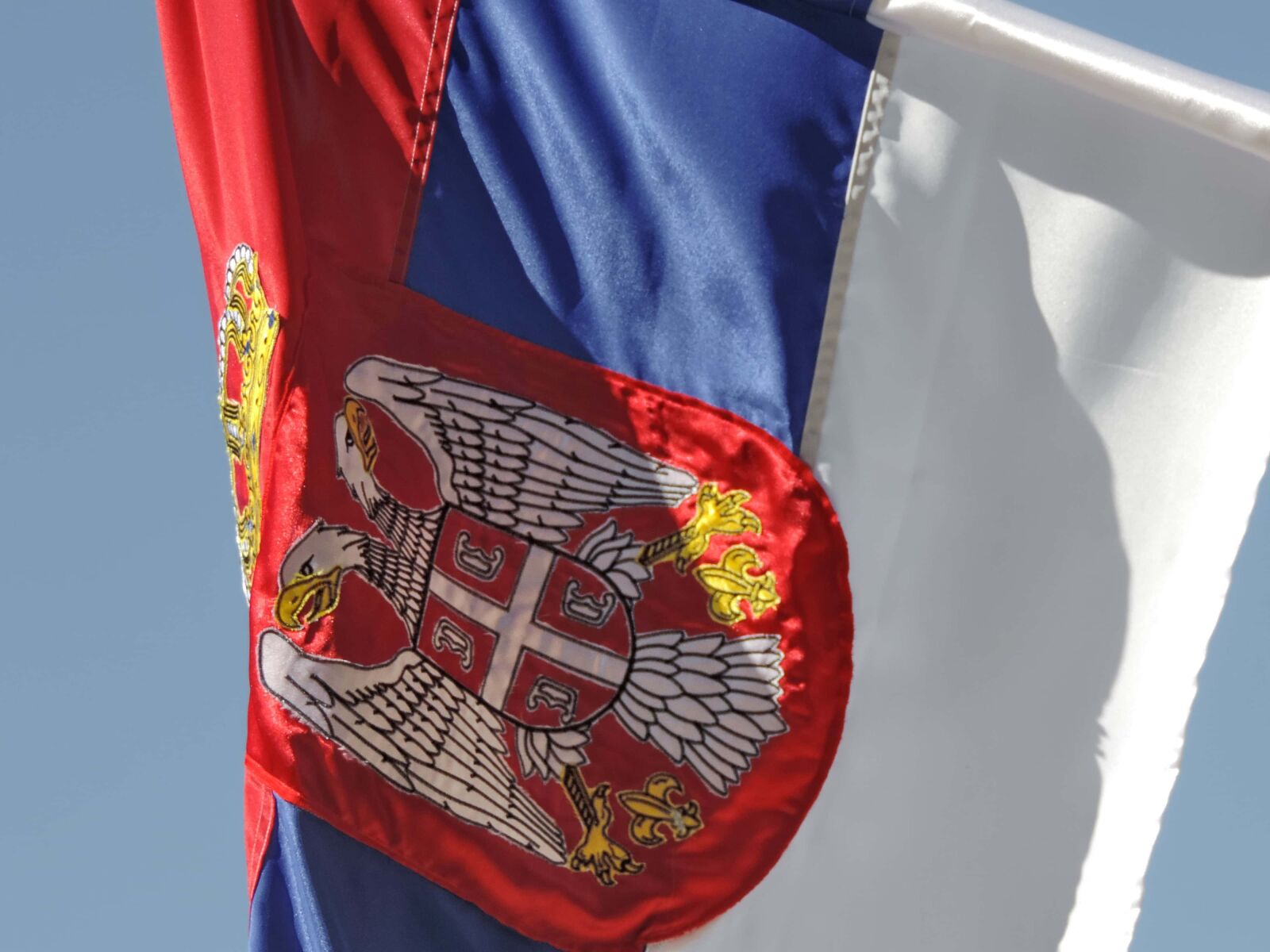 Nikon Coolpix P520 sample photo. Flag, heraldry, serbia, emblem photography