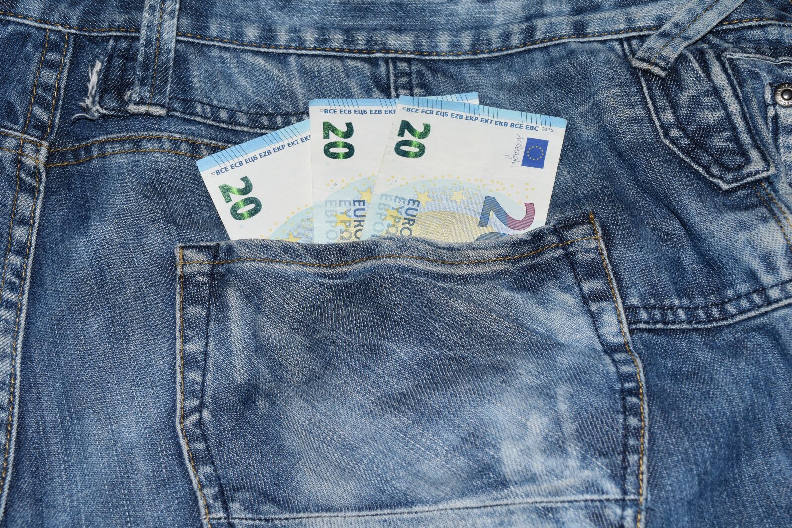 Nikon D5500 sample photo. Jeans, pocket, money photography