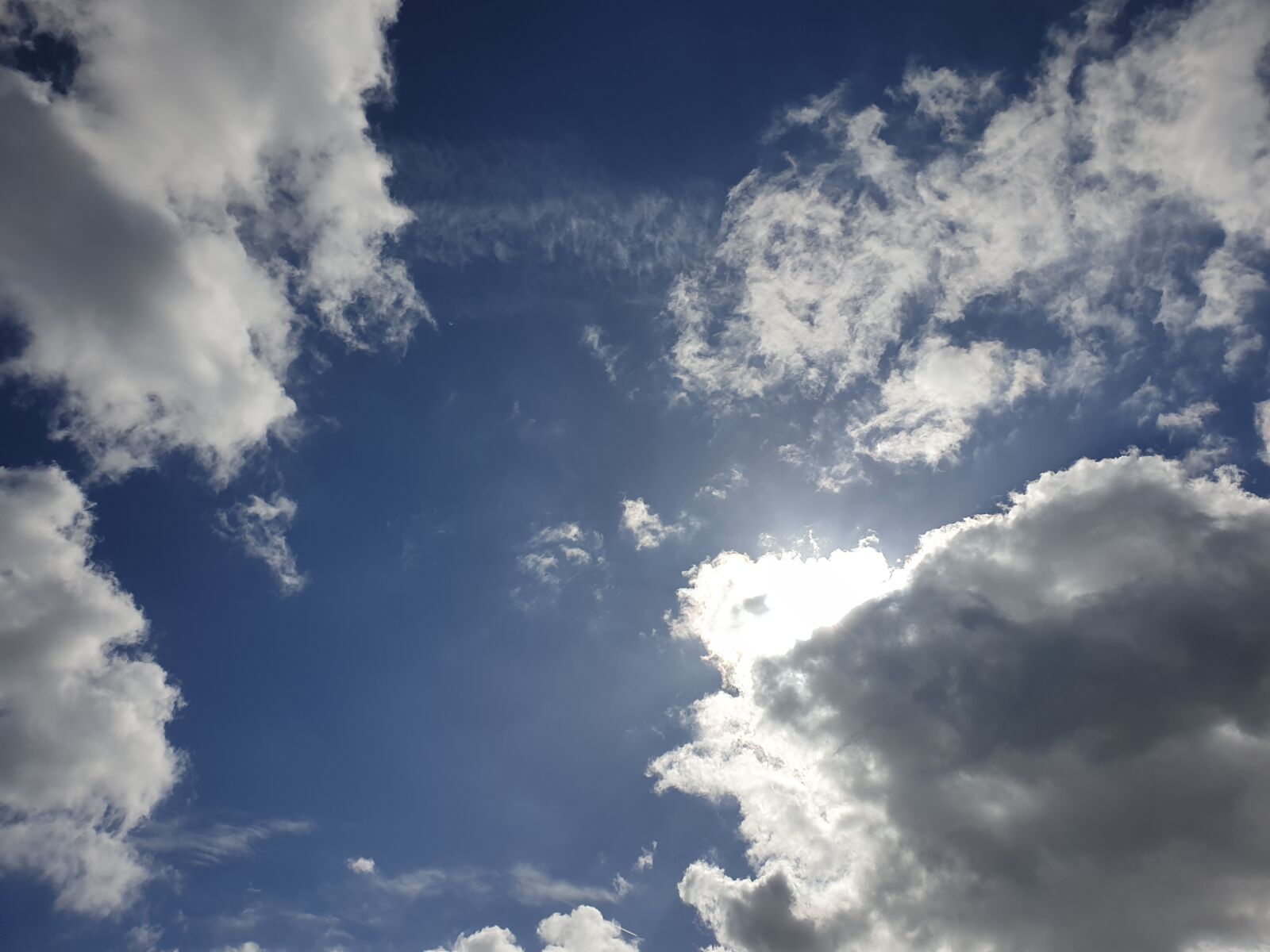 Samsung Galaxy S9+ sample photo. Sky, silver, mystery photography