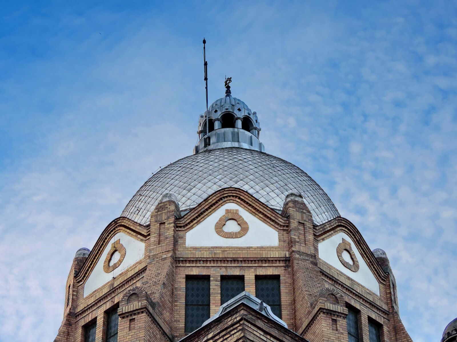 Nikon Coolpix P520 sample photo. Landmark, religion, dome, roof photography