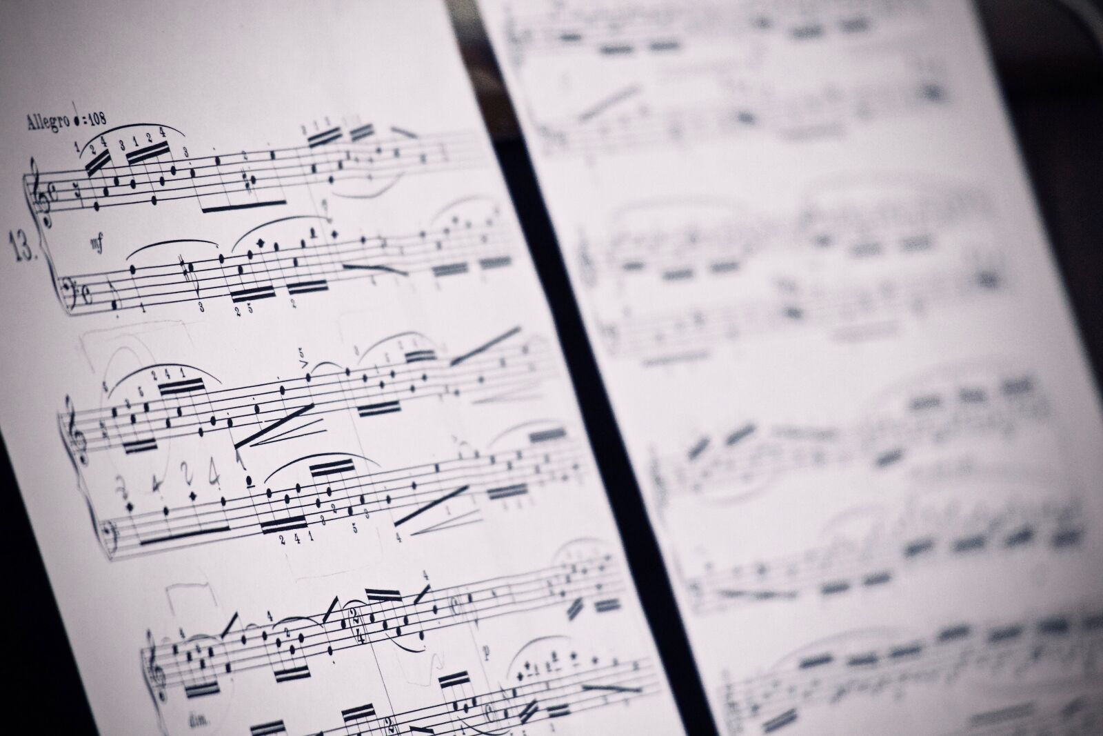 Canon EOS M sample photo. Score, notes, music photography