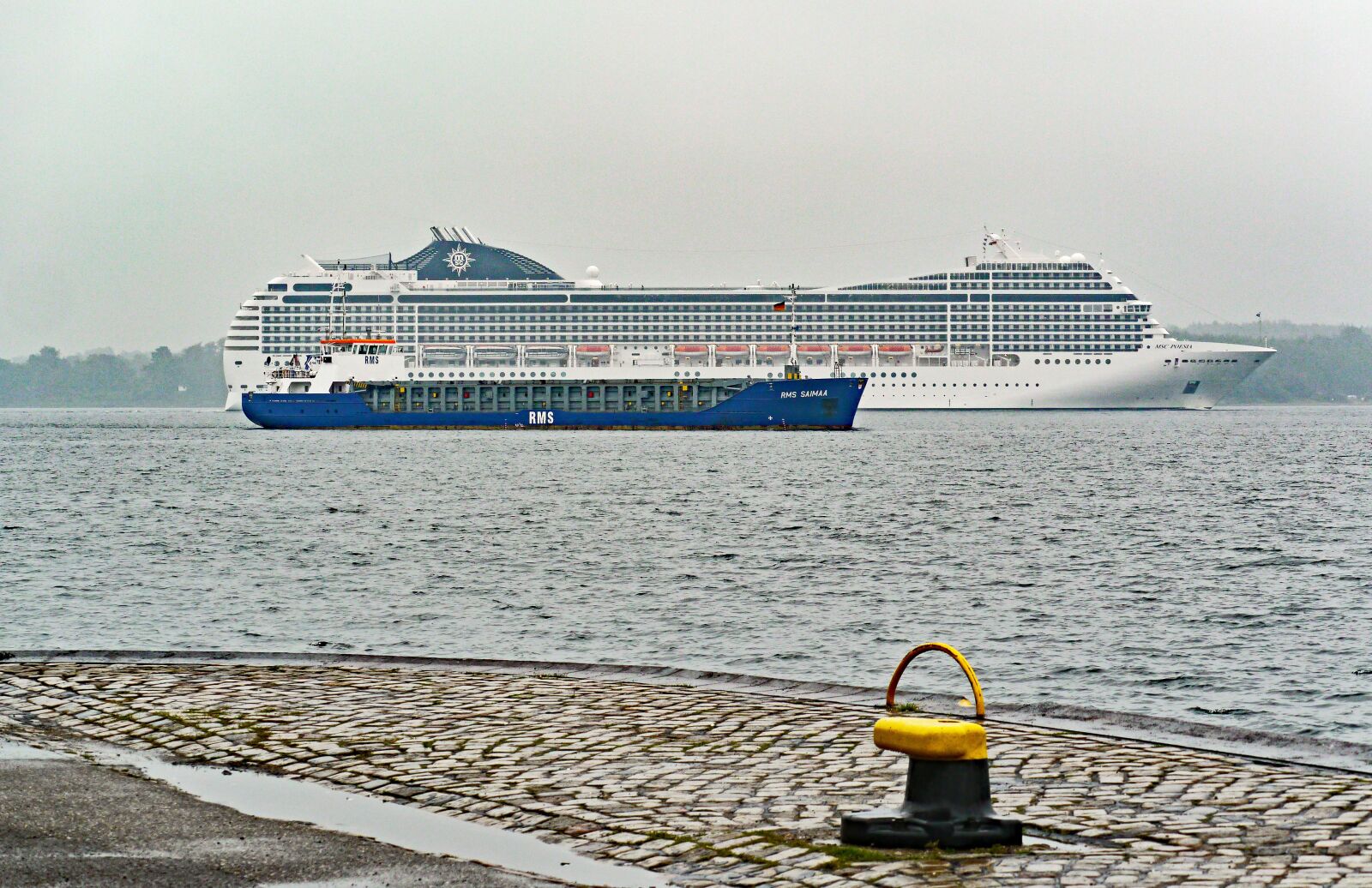 Panasonic Lumix DMC-G3 sample photo. Kieler firth, harbour entrance photography
