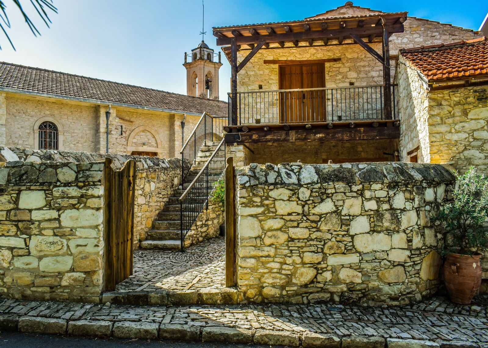Nikon D3300 sample photo. Old house, architecture, traditional photography