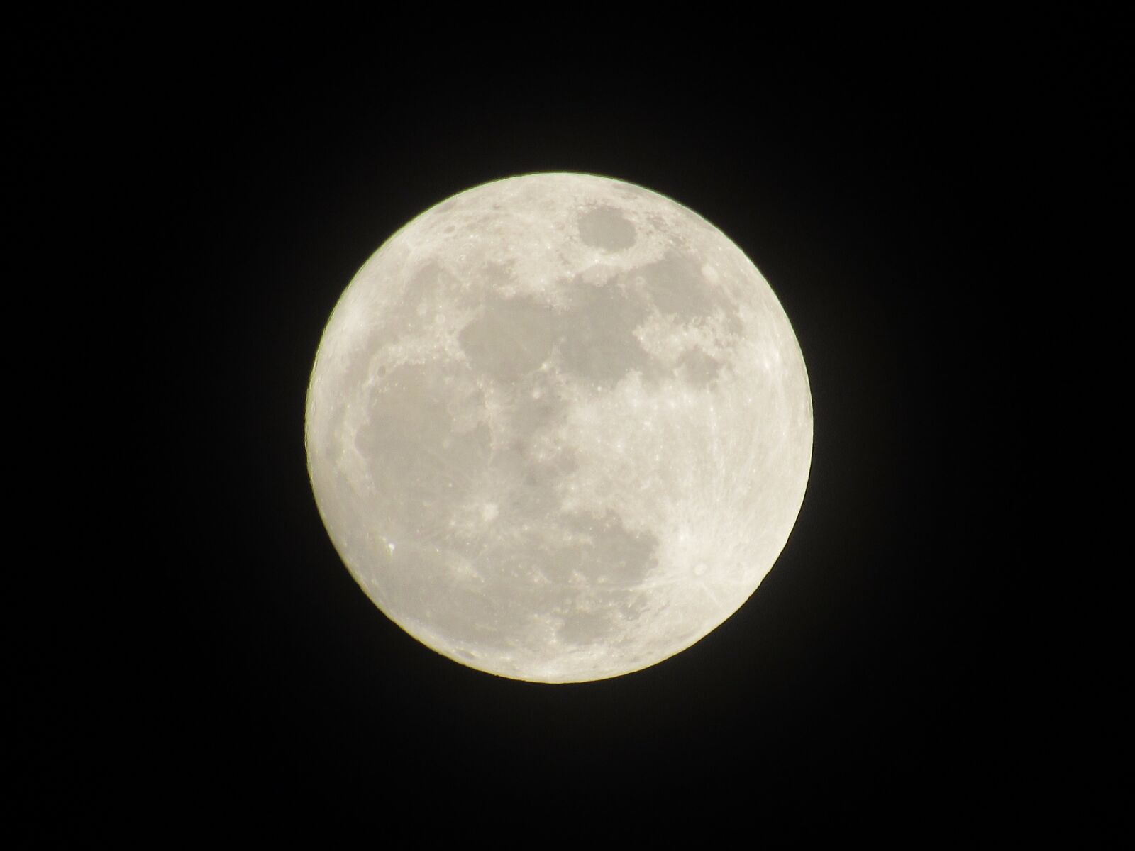 Canon PowerShot SX520 HS sample photo. Moon, full moon, night photography