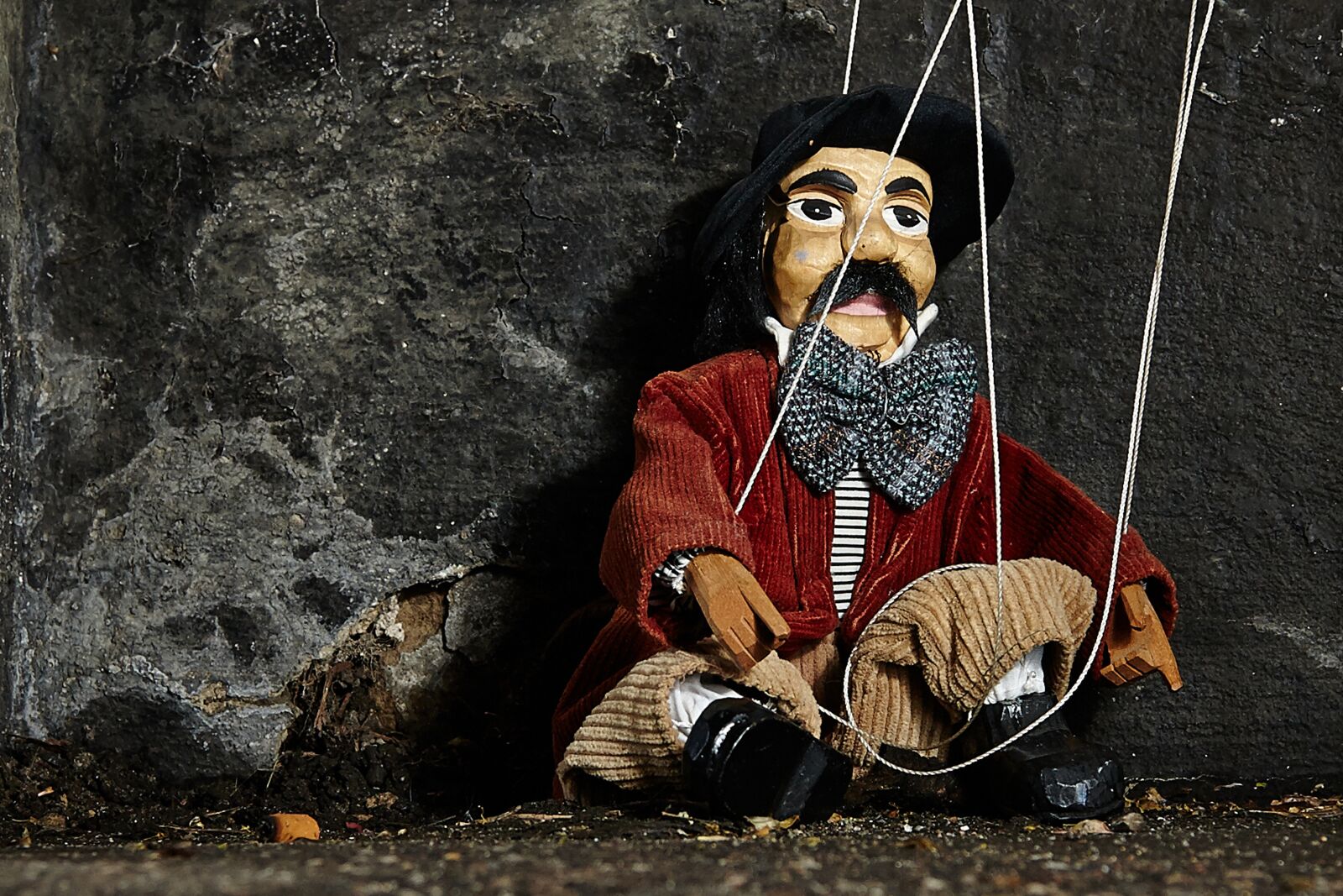 Canon EOS 5D Mark II sample photo. Marionette, strings, puppet photography