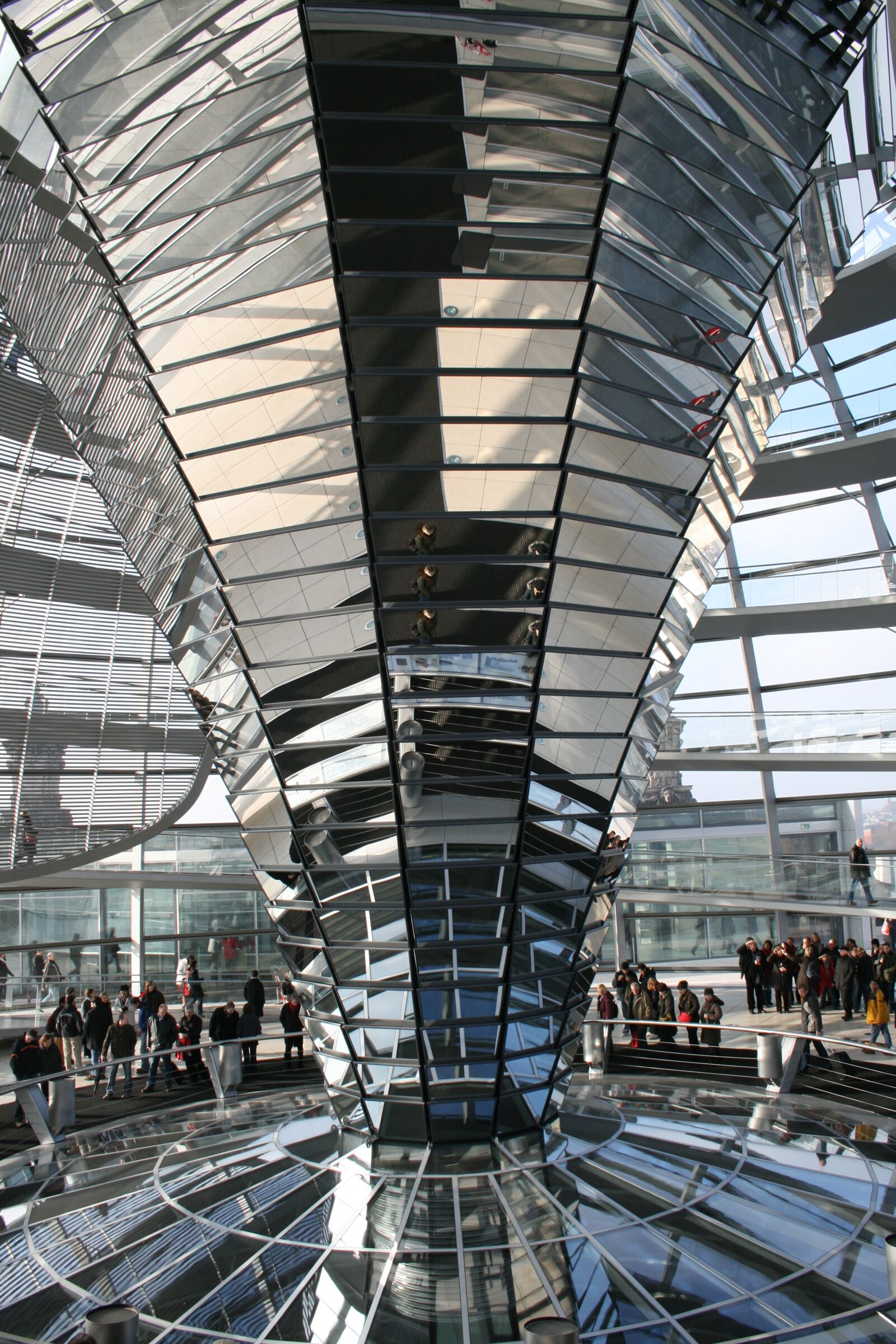 Canon EOS 400D (EOS Digital Rebel XTi / EOS Kiss Digital X) sample photo. Berlin, reichstag, sehenswürdigkeit photography