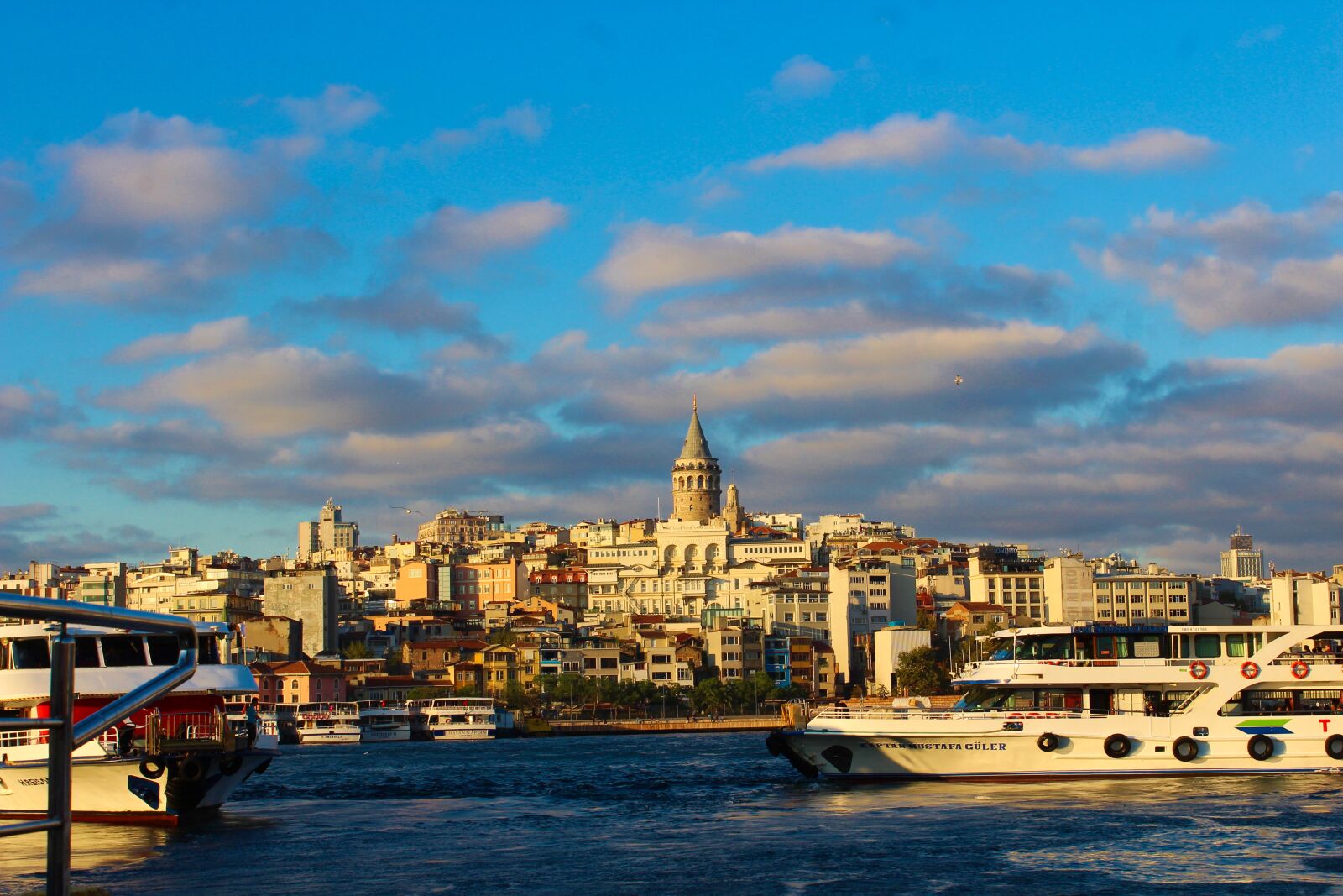 Canon EOS 1300D (EOS Rebel T6 / EOS Kiss X80) sample photo. Istanbul, galata, estuary photography