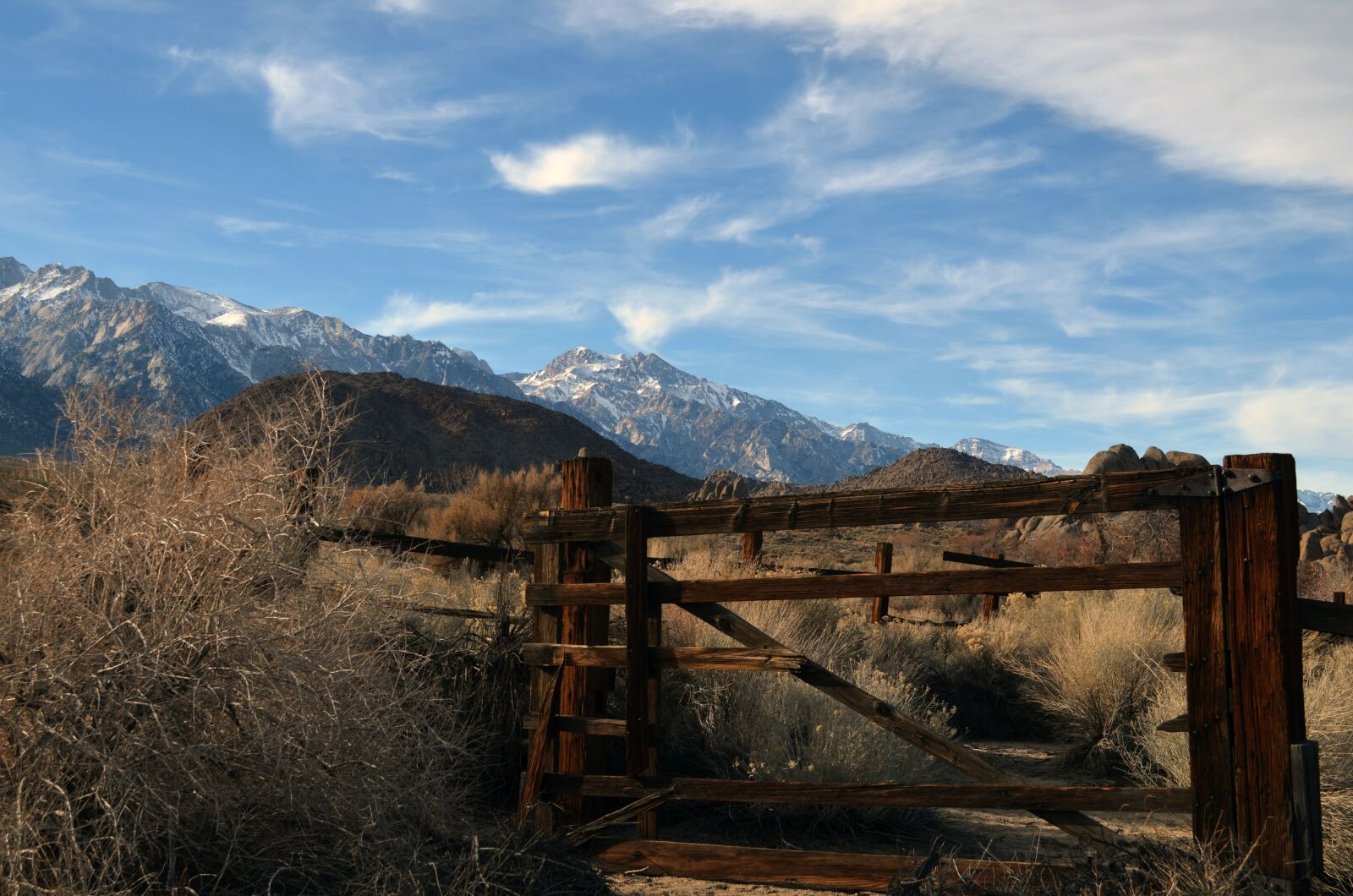 Nikon D5100 sample photo. Gate, lone pine, western photography