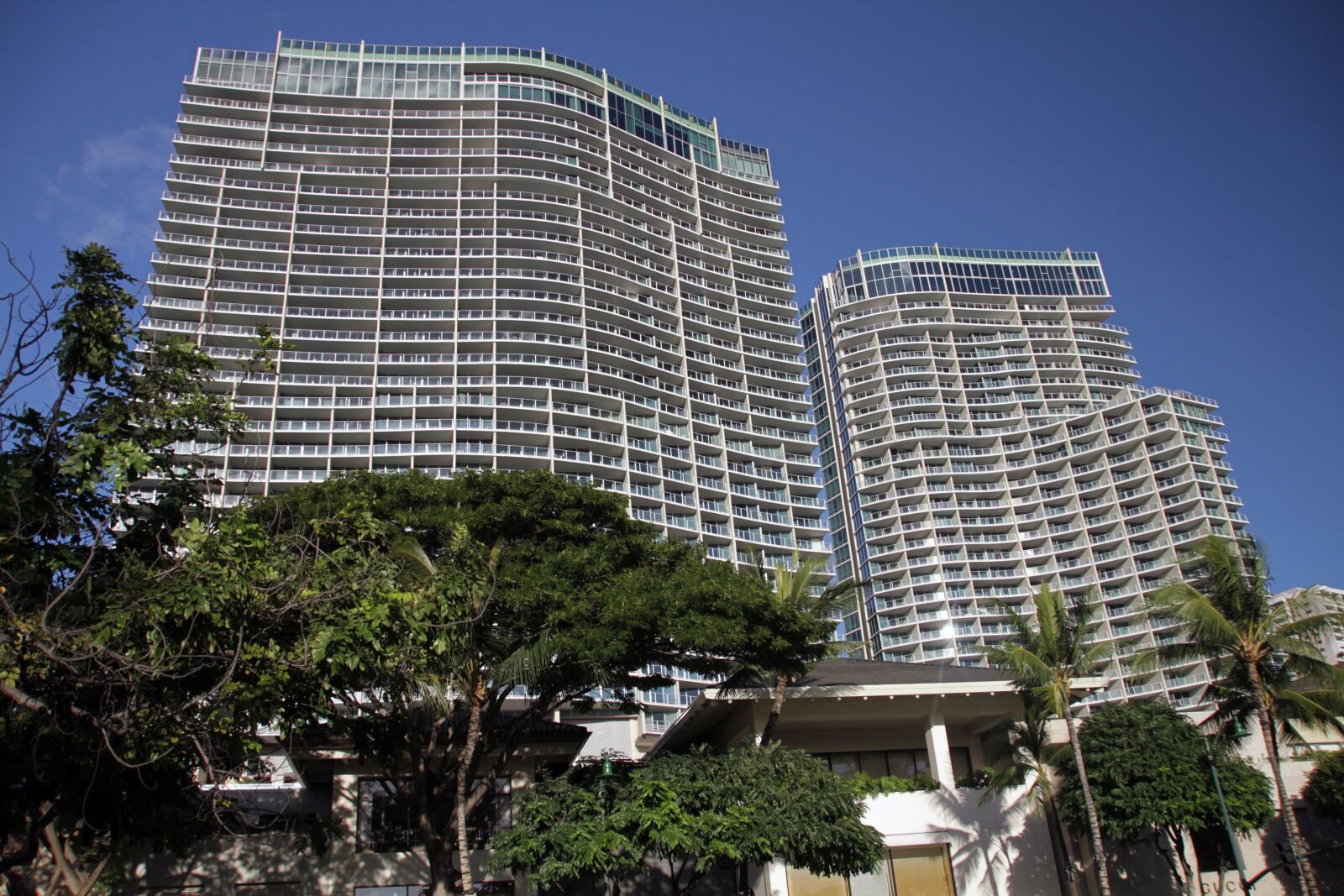 Canon EOS 7D sample photo. Architecture, building, hotel photography