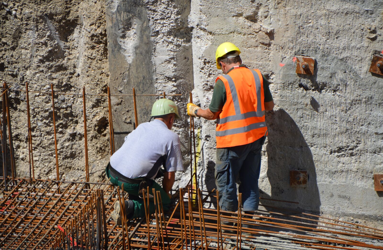 Nikon D3200 sample photo. Kempten, site, construction workers photography