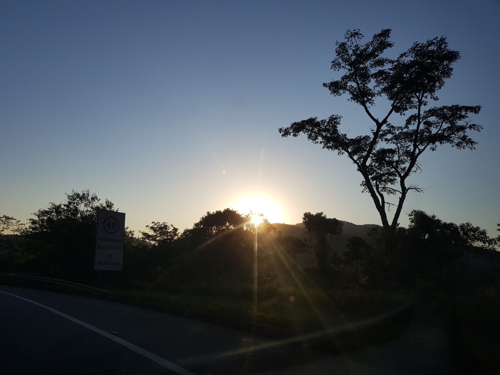 Samsung Galaxy S8 sample photo. Nature, rising sun, sol photography