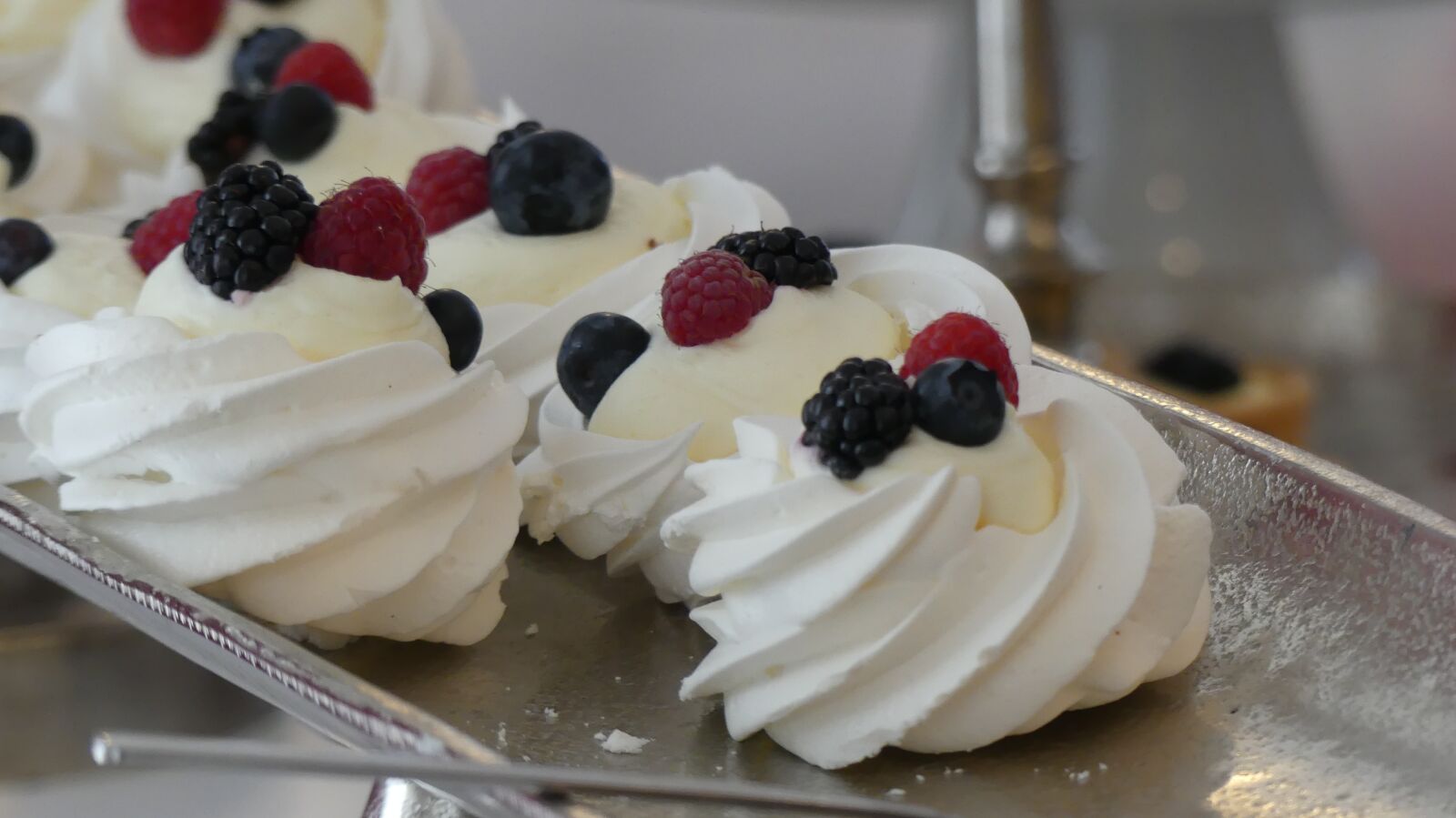 Panasonic Lumix DMC-FZ300 sample photo. Cake, sweets, cakes photography