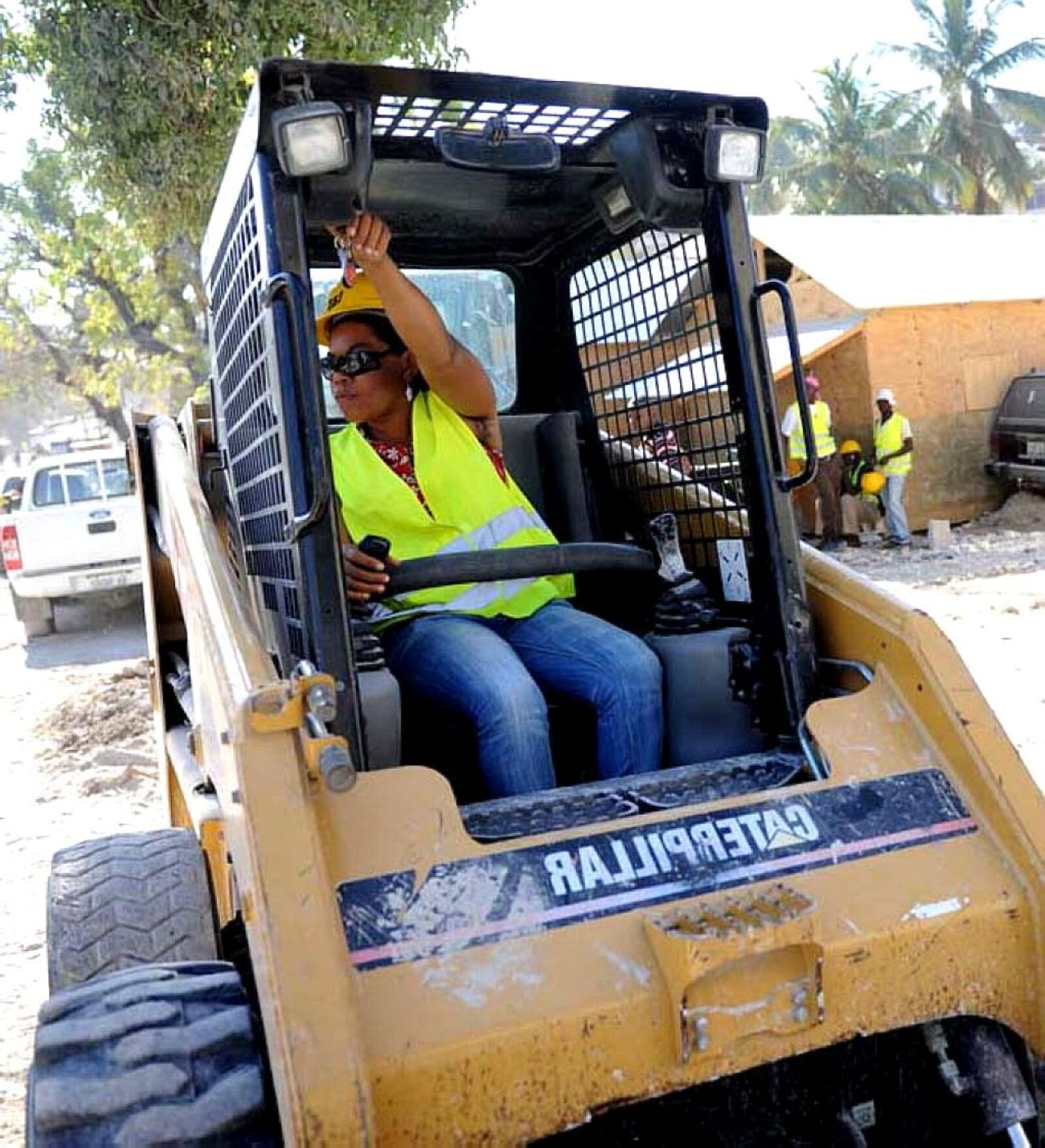 Nikon D700 sample photo. Female, heavy, machinery, operator photography