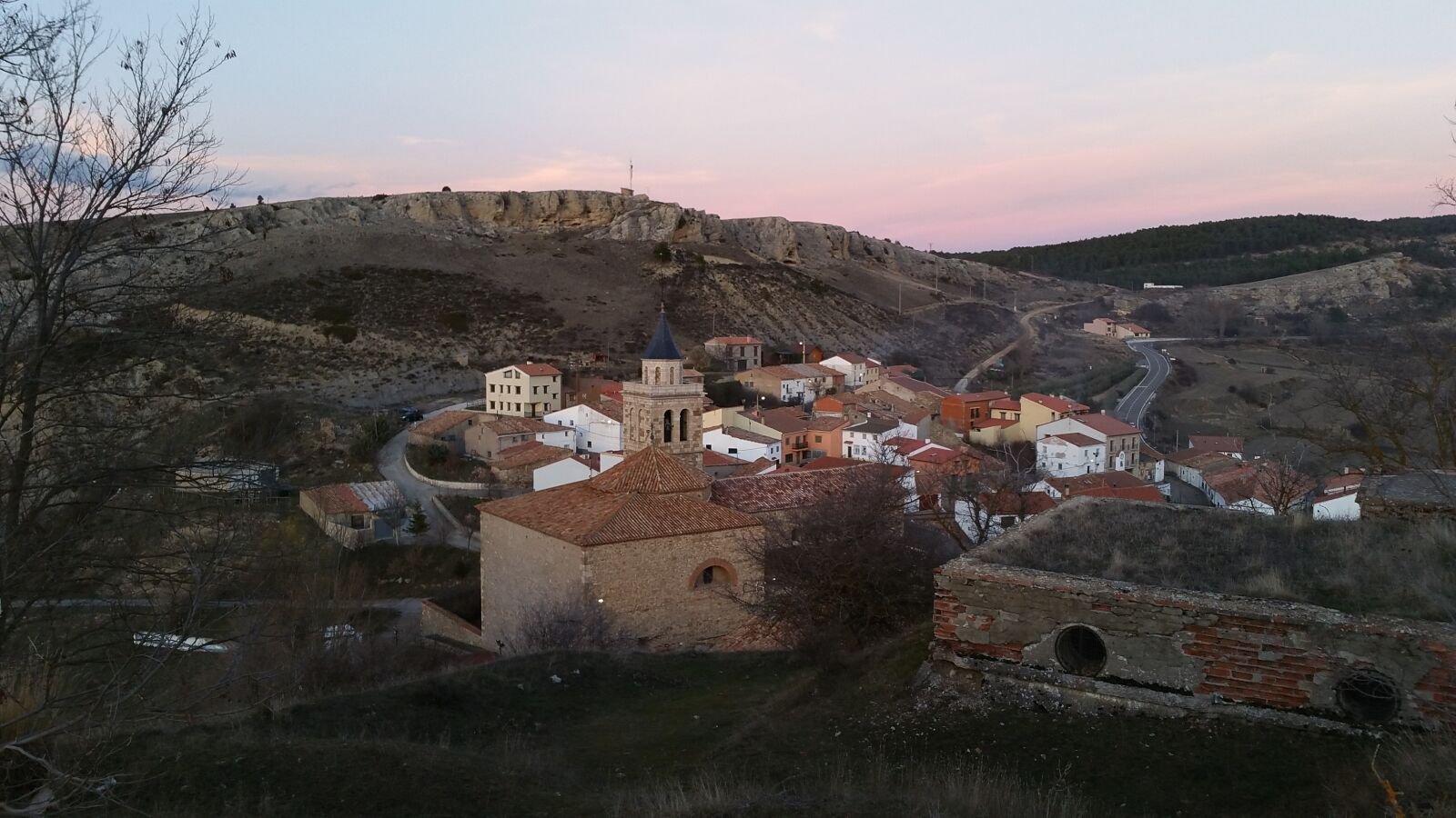 Samsung Galaxy Note4 sample photo. People, houses, landscape photography
