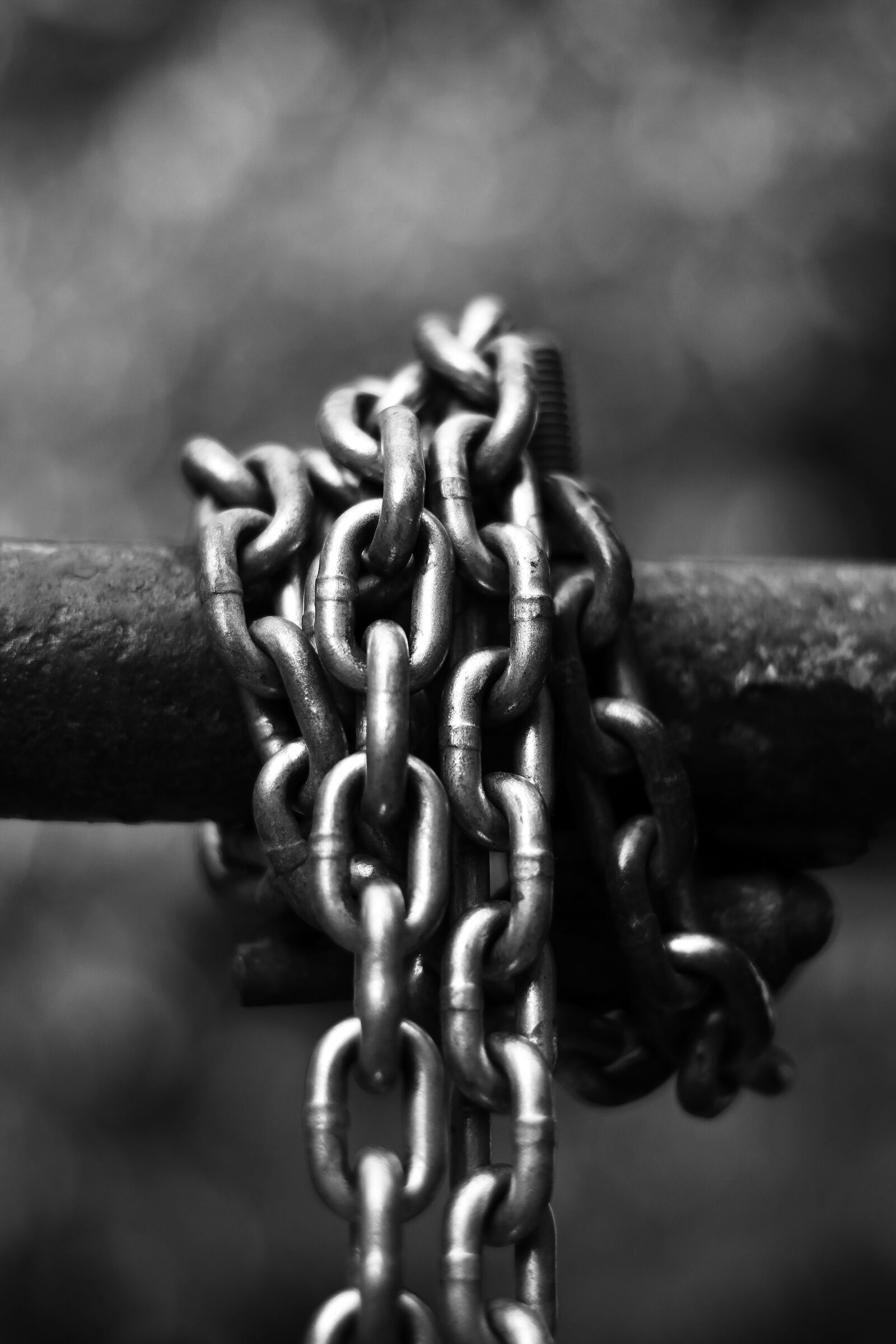 Canon EOS 7D + Canon EF 50mm F1.8 II sample photo. Chain, iron, steel photography