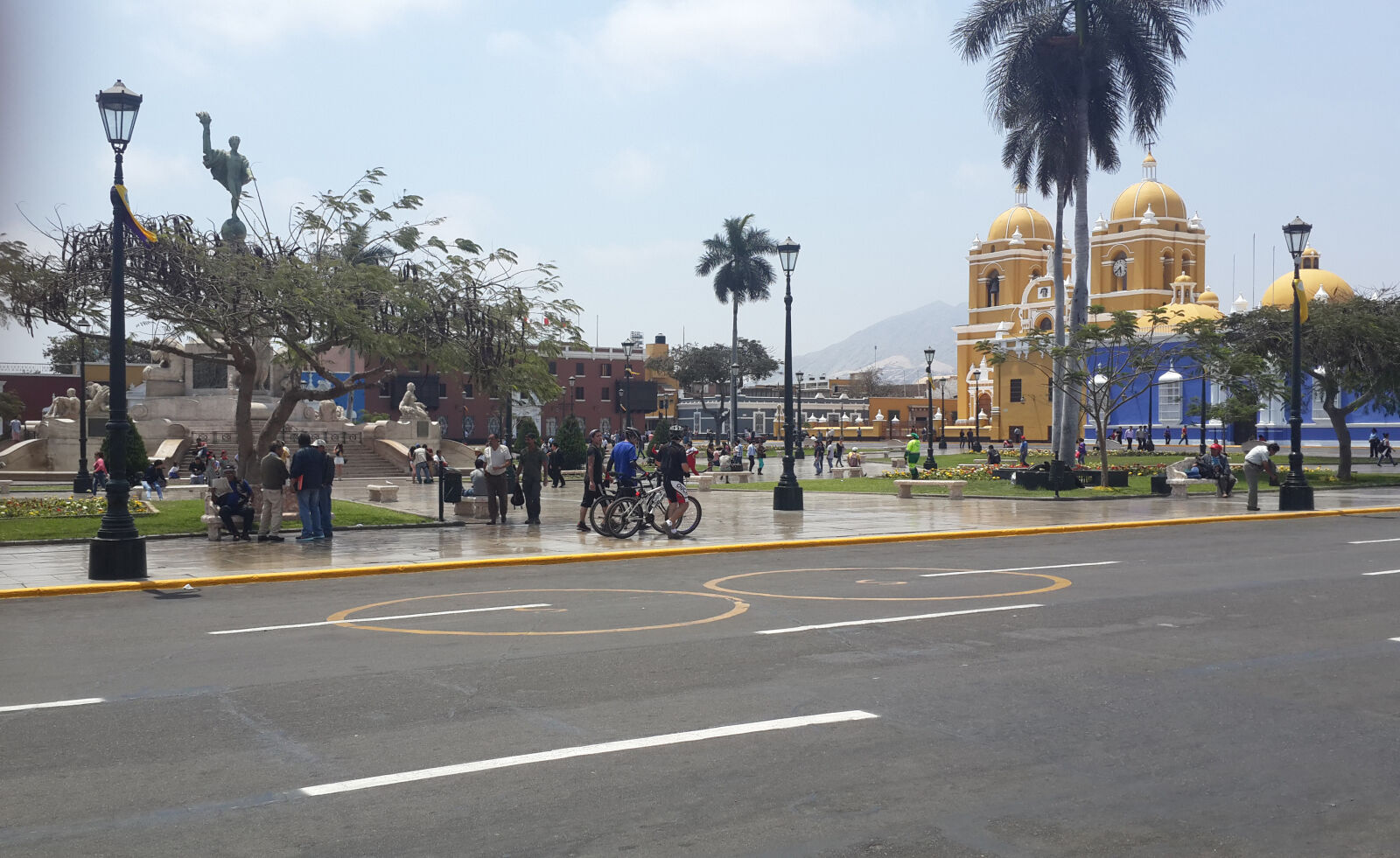 Samsung Galaxy S4 sample photo. Ciudad, la, libertad, peru photography