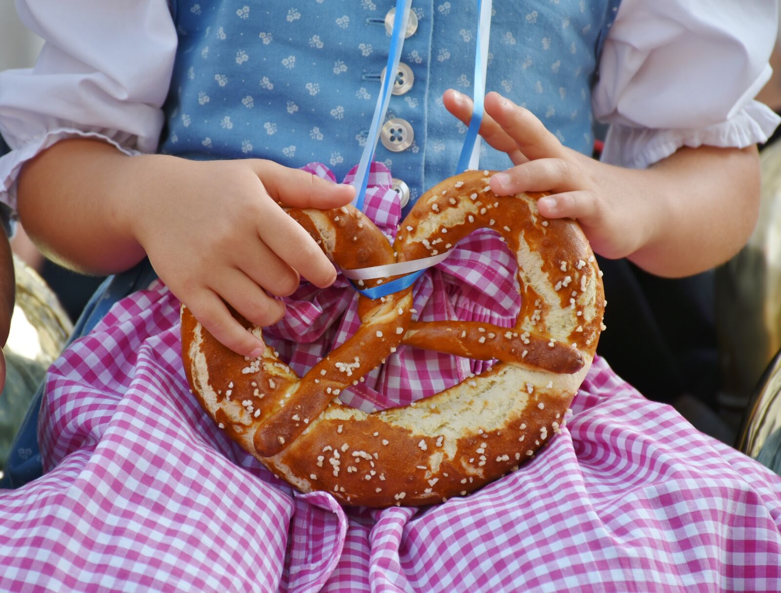 Nikon D7200 sample photo. Breze, pretzels, child photography