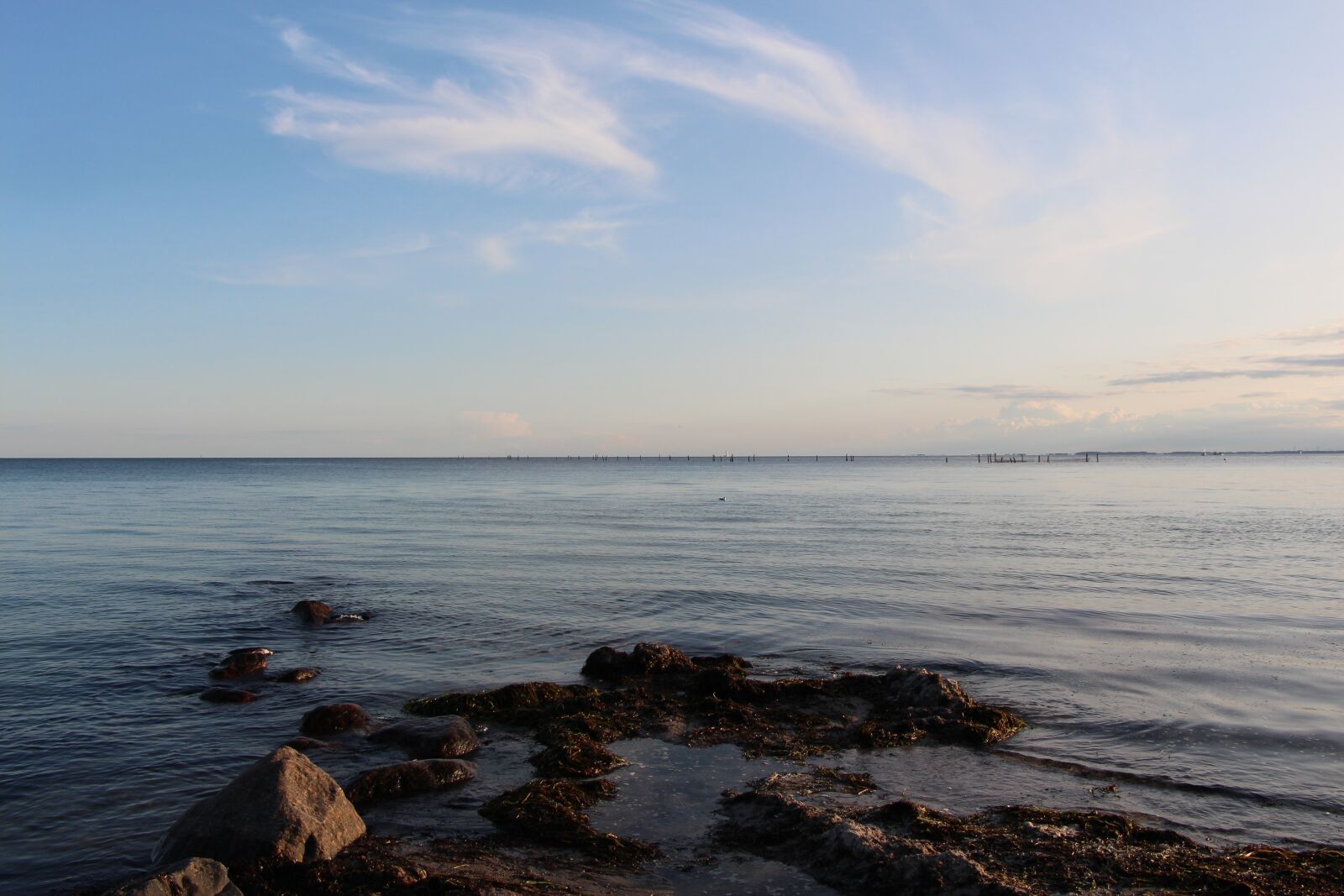 Canon EOS 650D (EOS Rebel T4i / EOS Kiss X6i) sample photo. Water, sea, by the photography