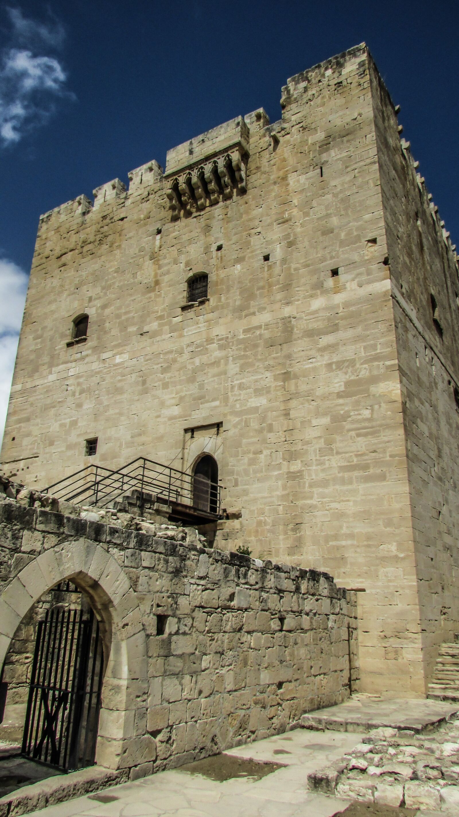 Canon PowerShot SX400 IS sample photo. Cyprus, kolossi, castle photography