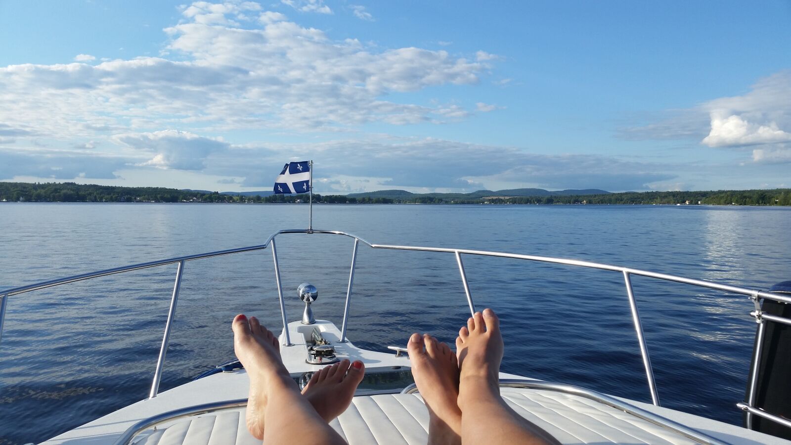 Samsung Galaxy S5 sample photo. Summer, québec, boat photography