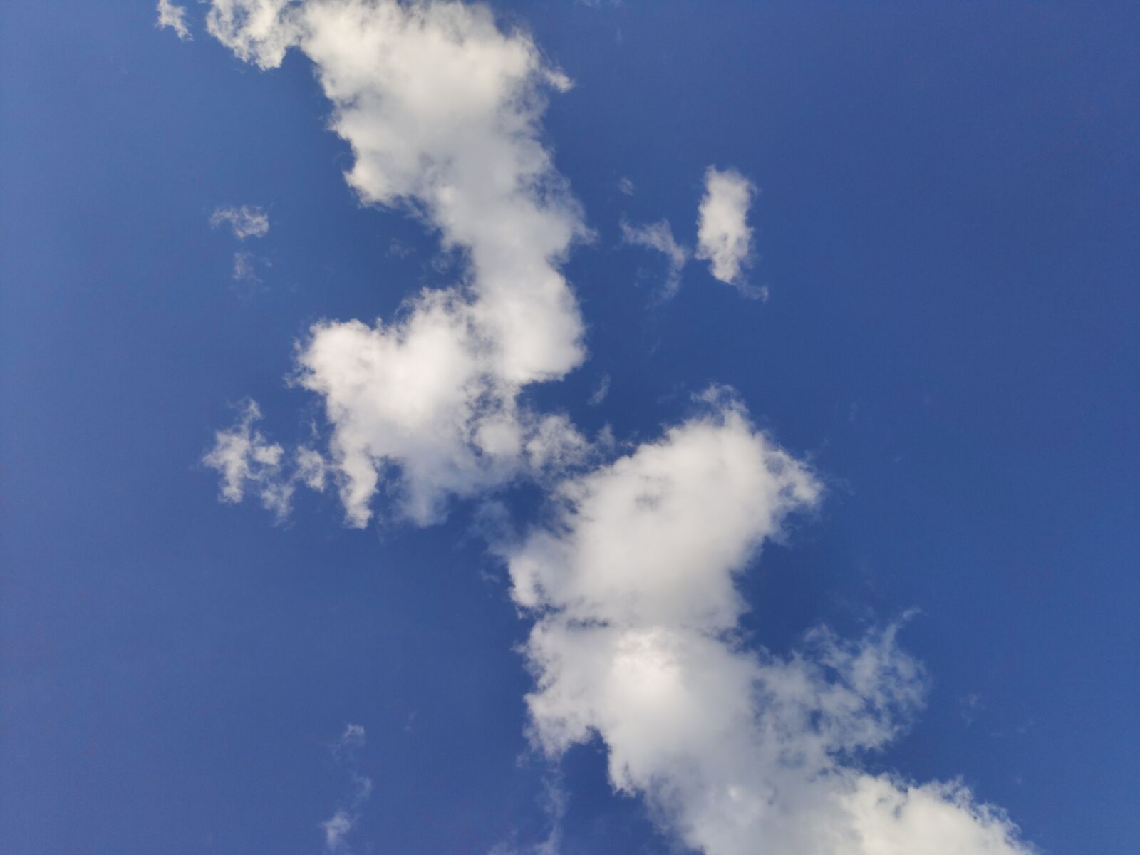 Xiaomi MI 9 sample photo. Sky, cloud, blue photography